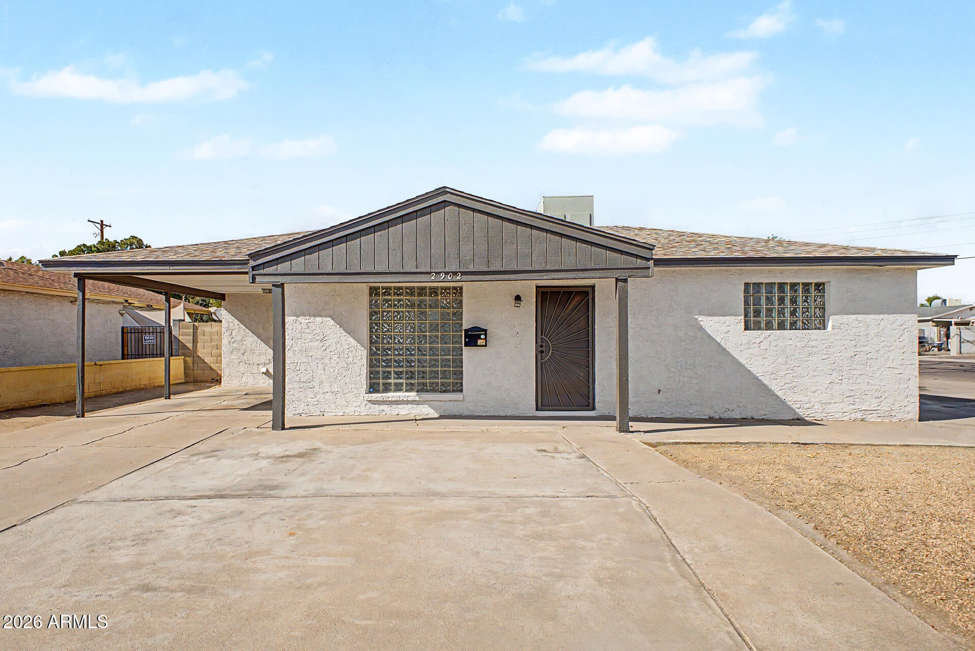 2902 W NORTHERN Avenue