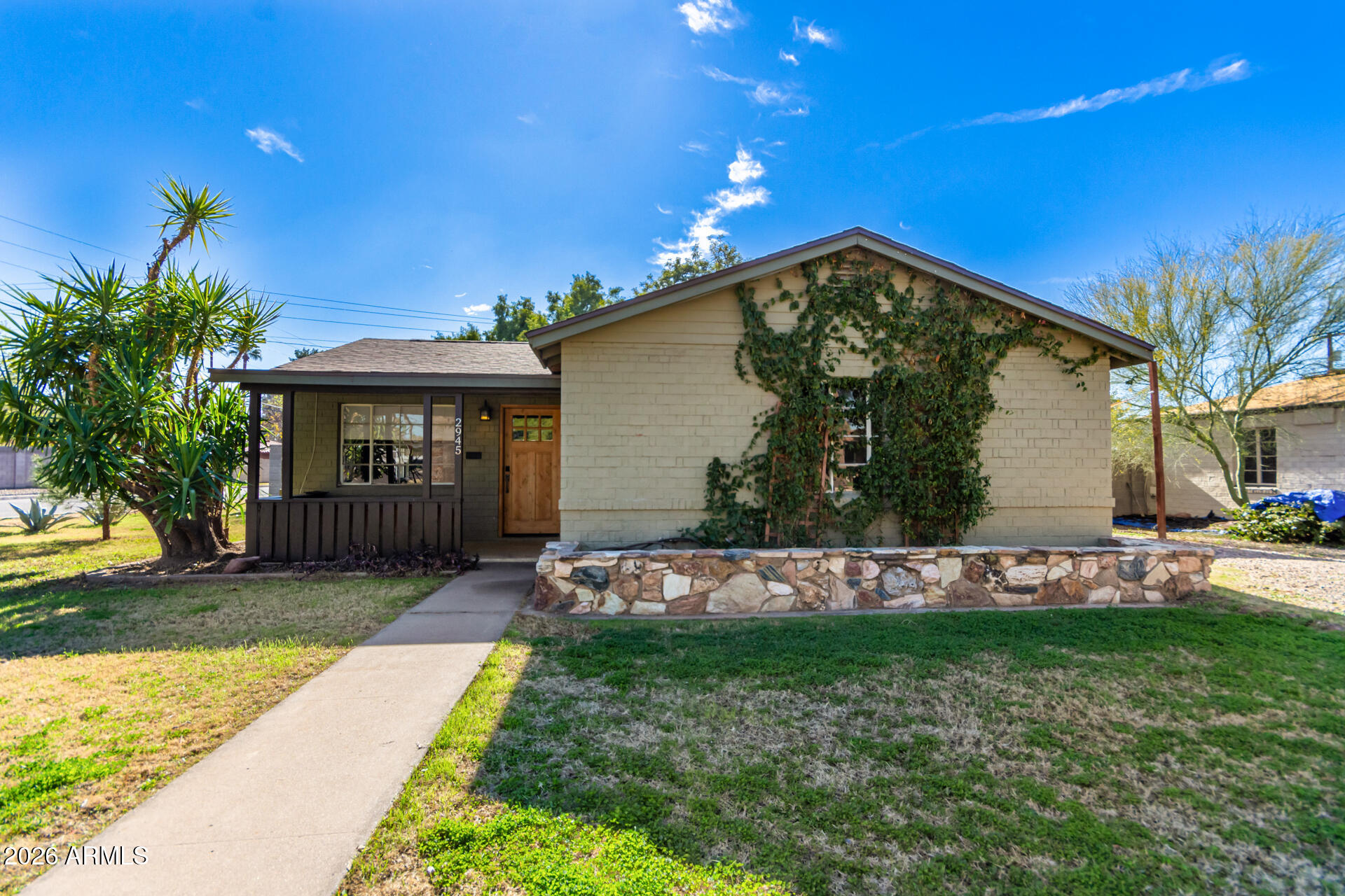 2945 E MULBERRY Drive