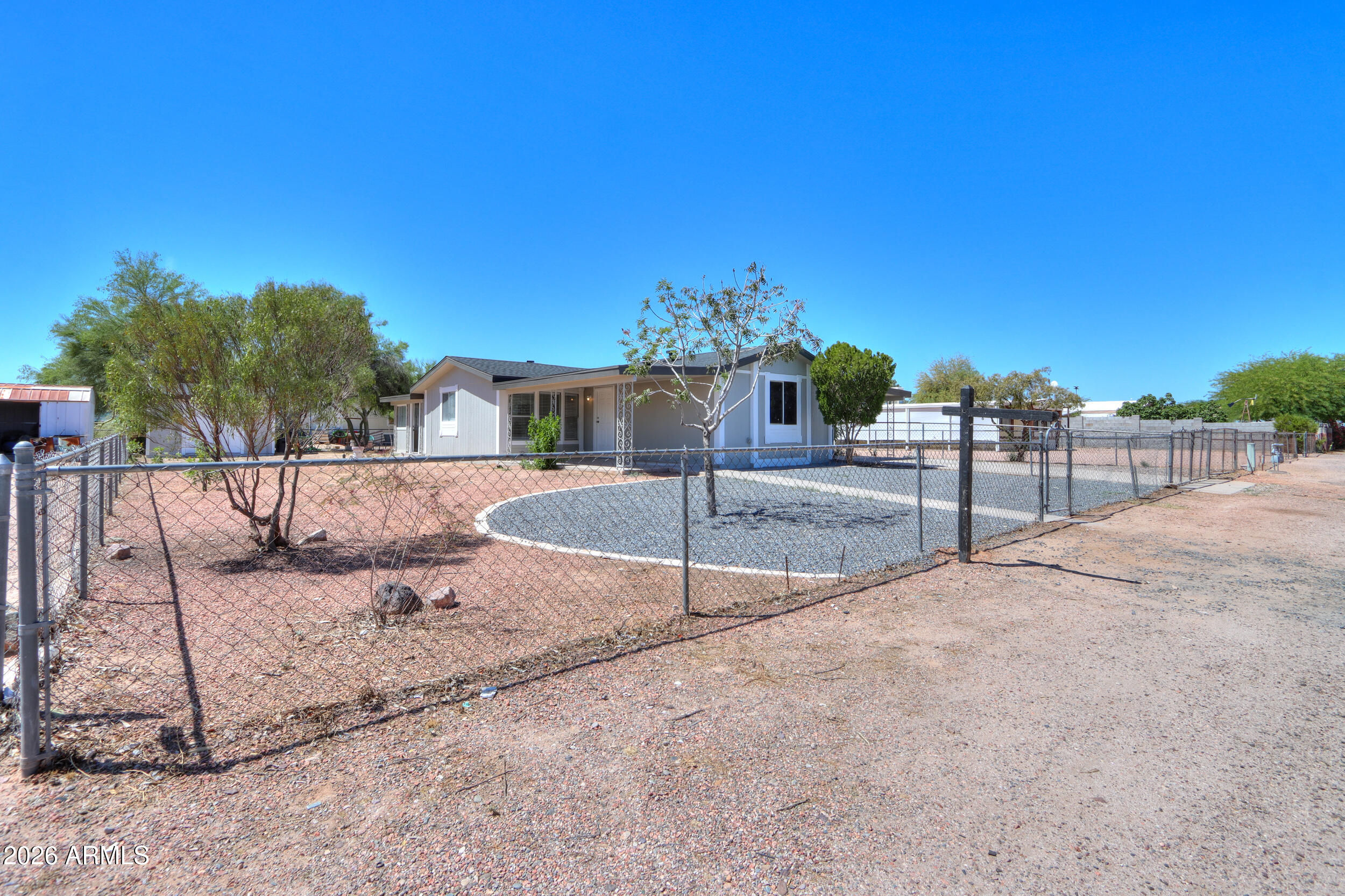 10948 N BATTLEFORD Drive