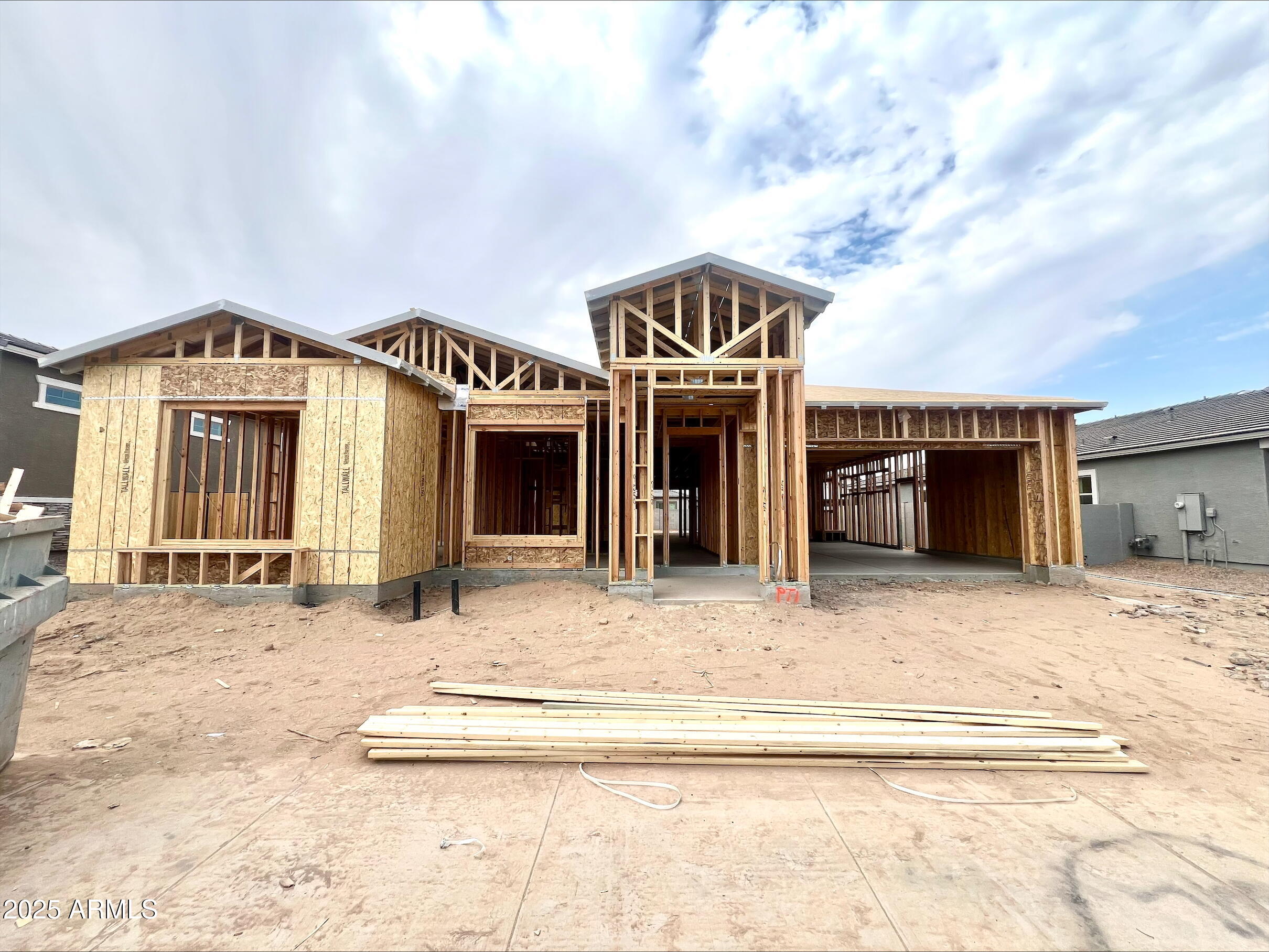 22949 E TWIN ACRES Drive