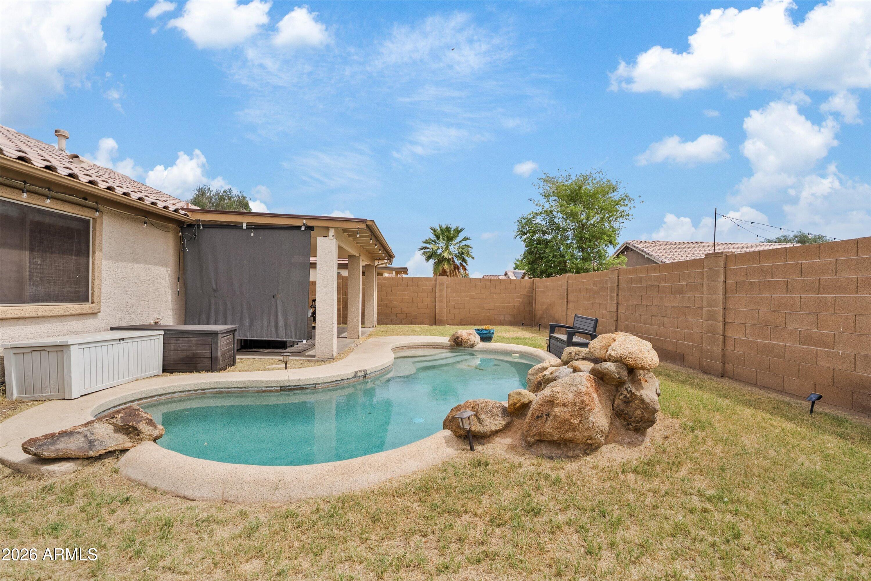 6425 W MAGNOLIA Street