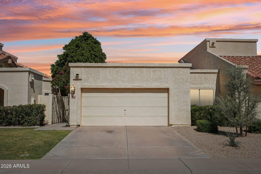 Photo of 2308 W Comstock Drive, Chandler, AZ 85224 (MLS # 6997169)