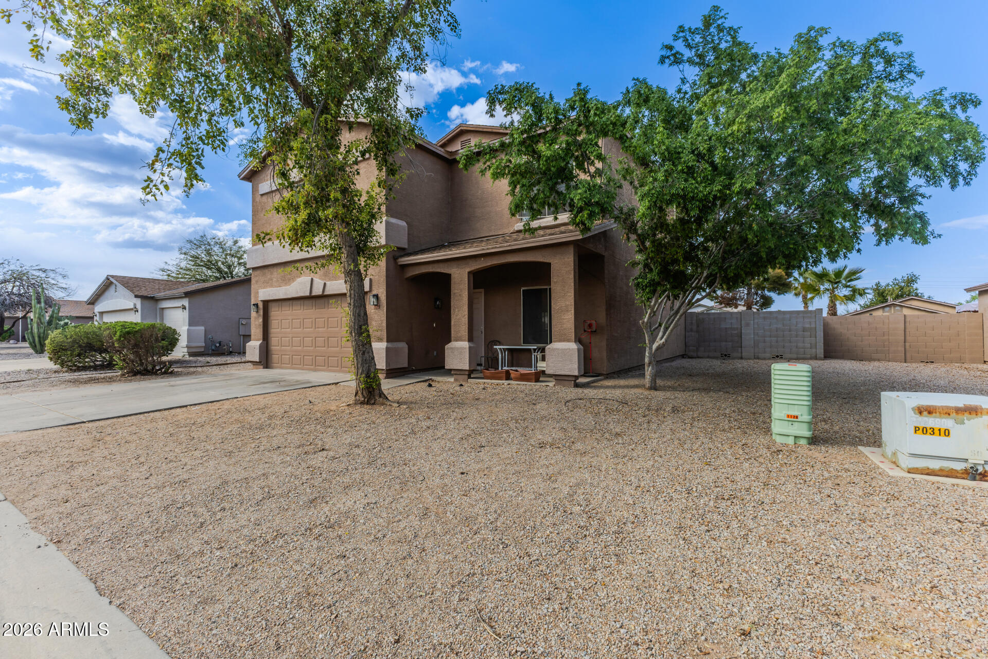 1126 E COWBOY COVE Trail