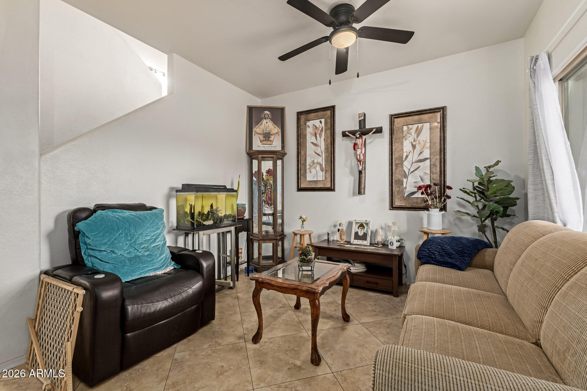 1126 E COWBOY COVE Trail