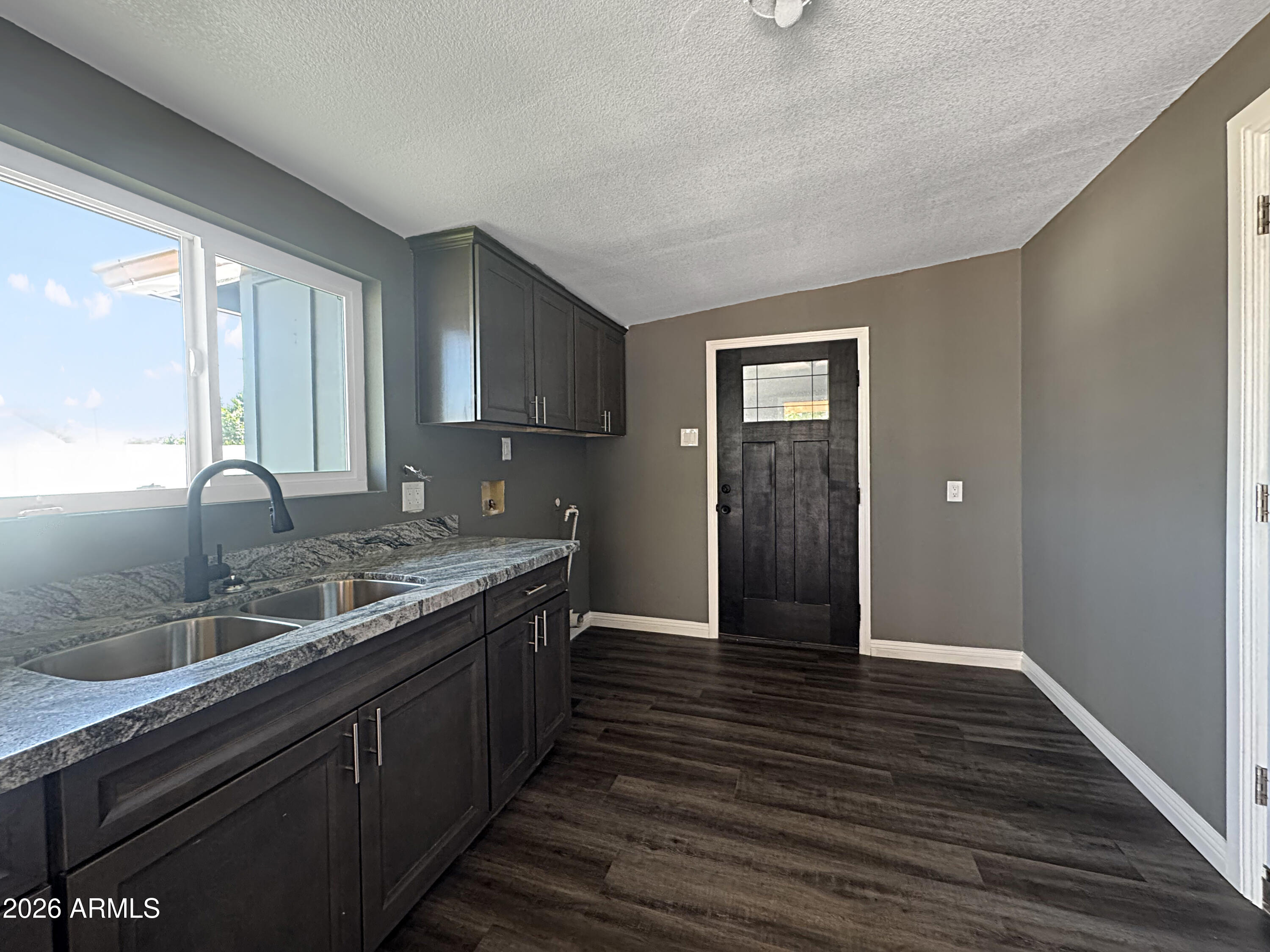SCOTTSDALE ESTATES 7 LOTS 760-887 TR A - Residential