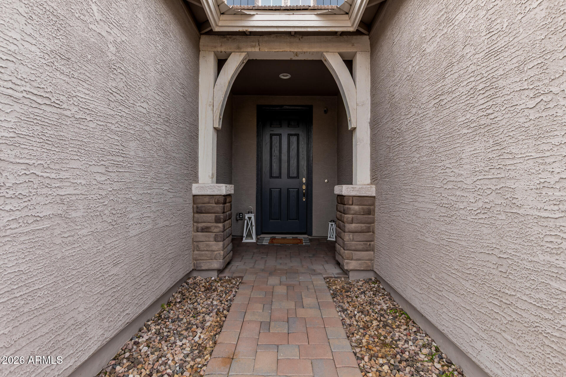 3691 E NARROWLEAF Drive