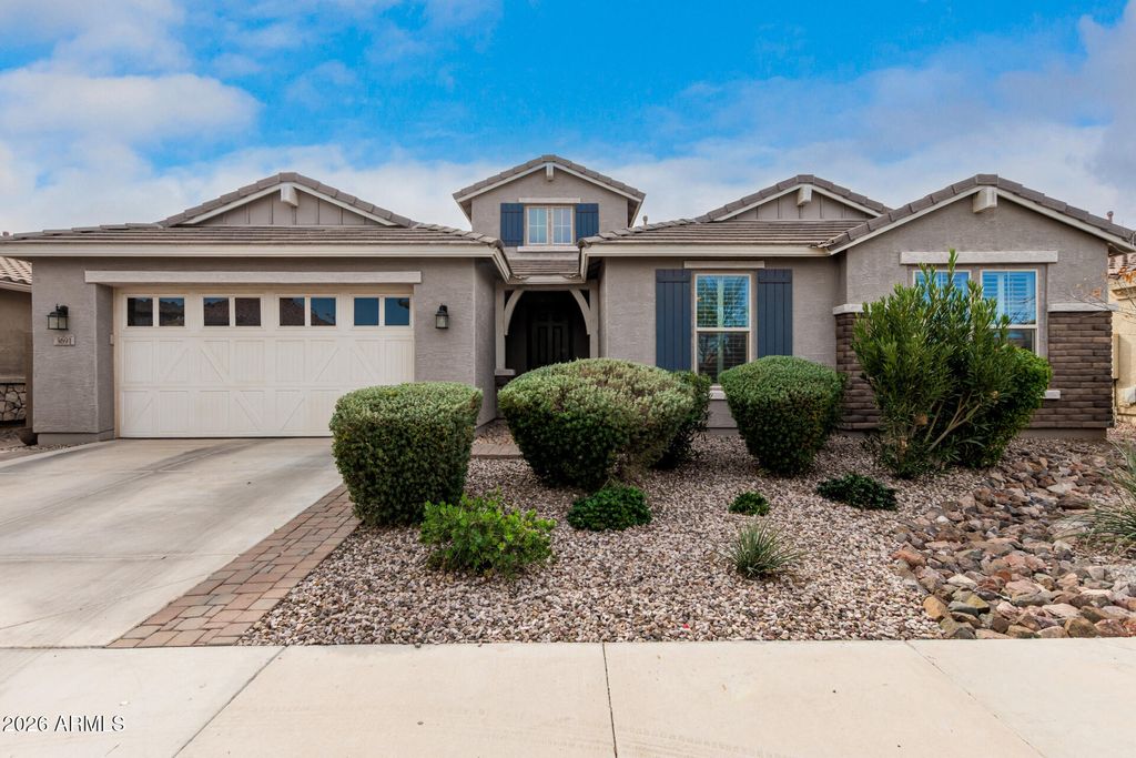 Photo of 3691 E Narrowleaf Drive, Gilbert, AZ 85298 (MLS # 6986278)