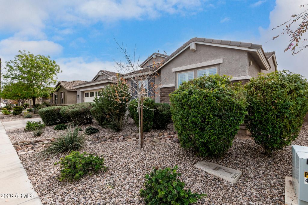 Photo of 3691 E Narrowleaf Drive, Gilbert, AZ 85298 (MLS # 6986278)