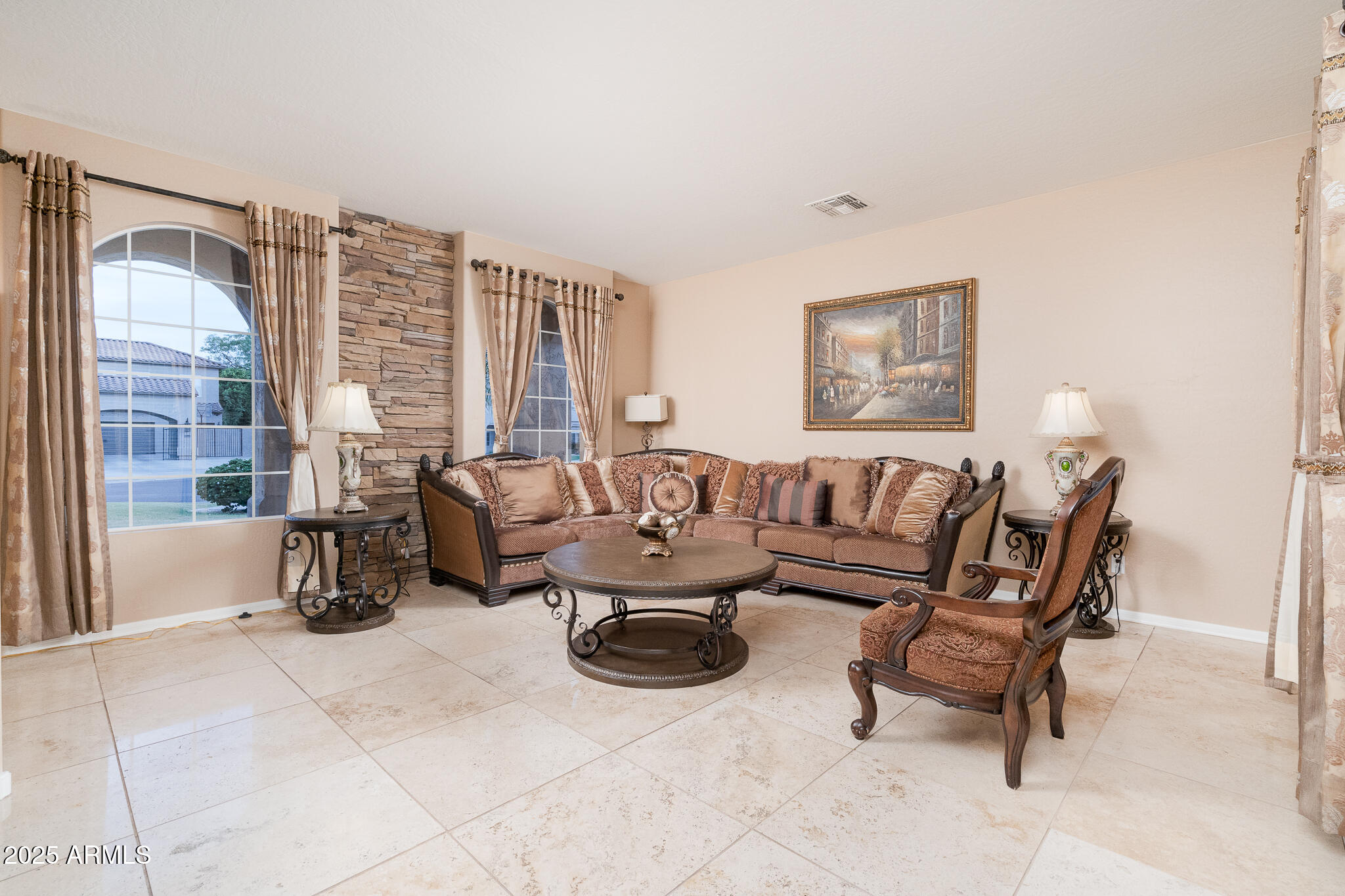 7284 W Avenida Del Sol --