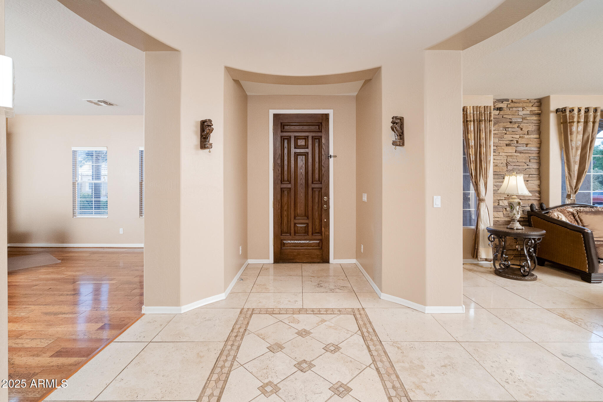 7284 W Avenida Del Sol --
