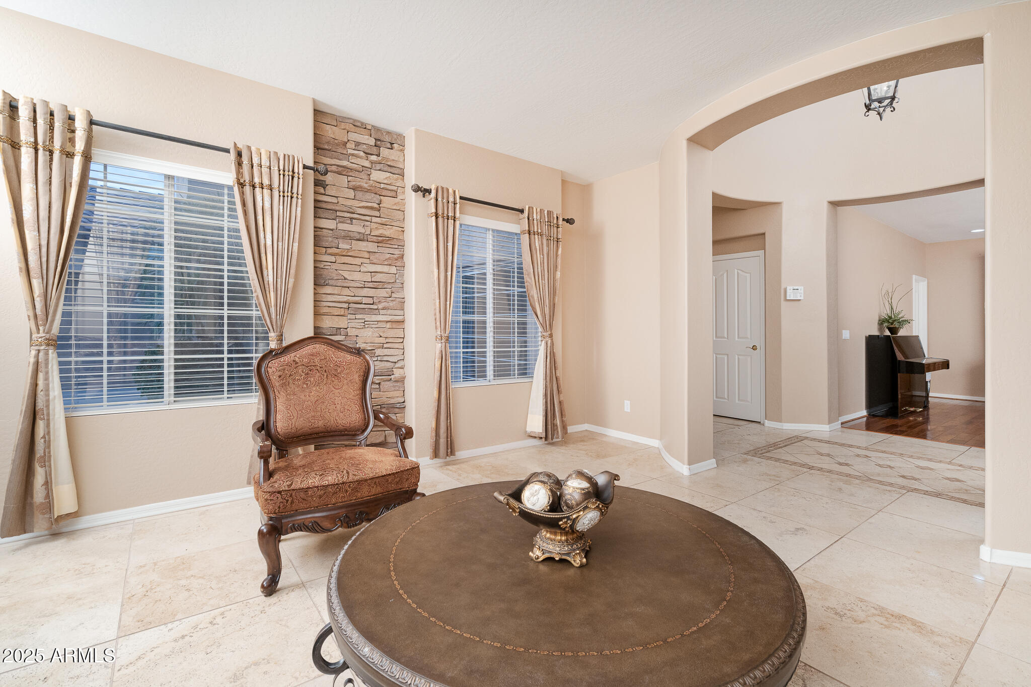 7284 W Avenida Del Sol --