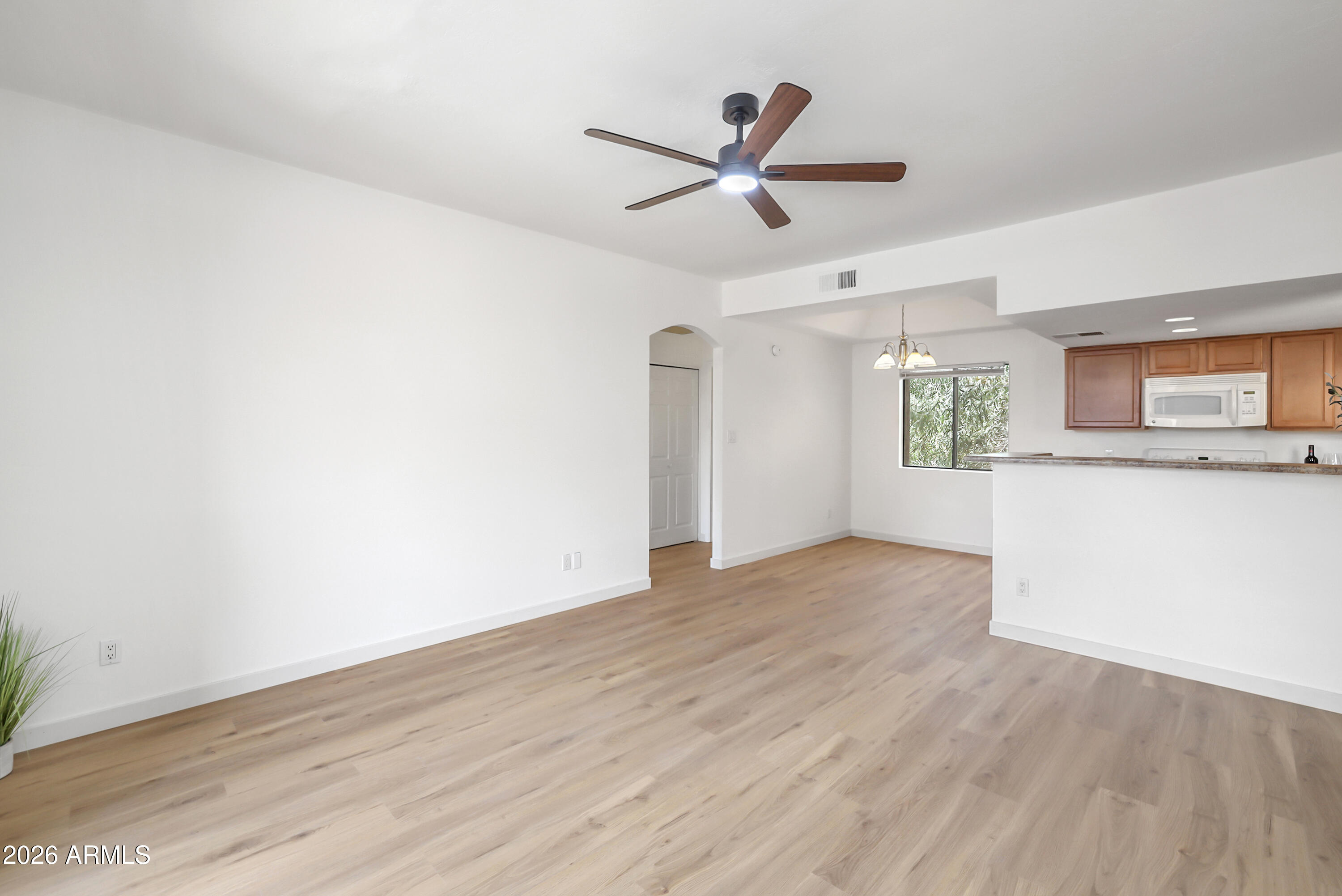 1125 E BROADWAY Road 225