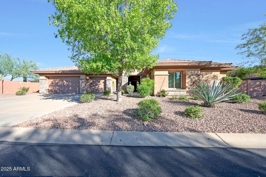 Photo of 40727 N Bradon Way, Anthem, AZ 85086 (MLS # 6929608)