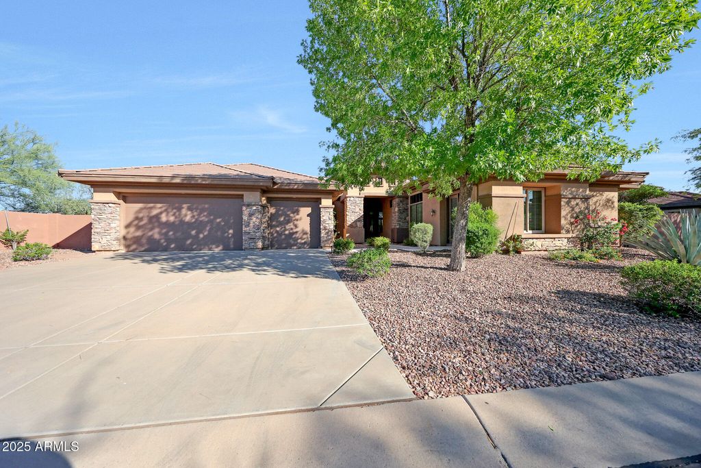 Photo of 40727 N Bradon Way, Anthem, AZ 85086 (MLS # 6929608)