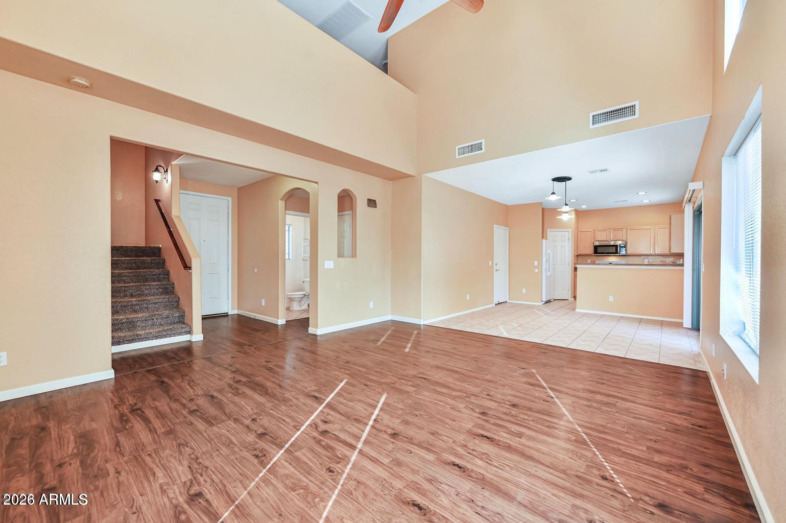 2621 E Waterview Court