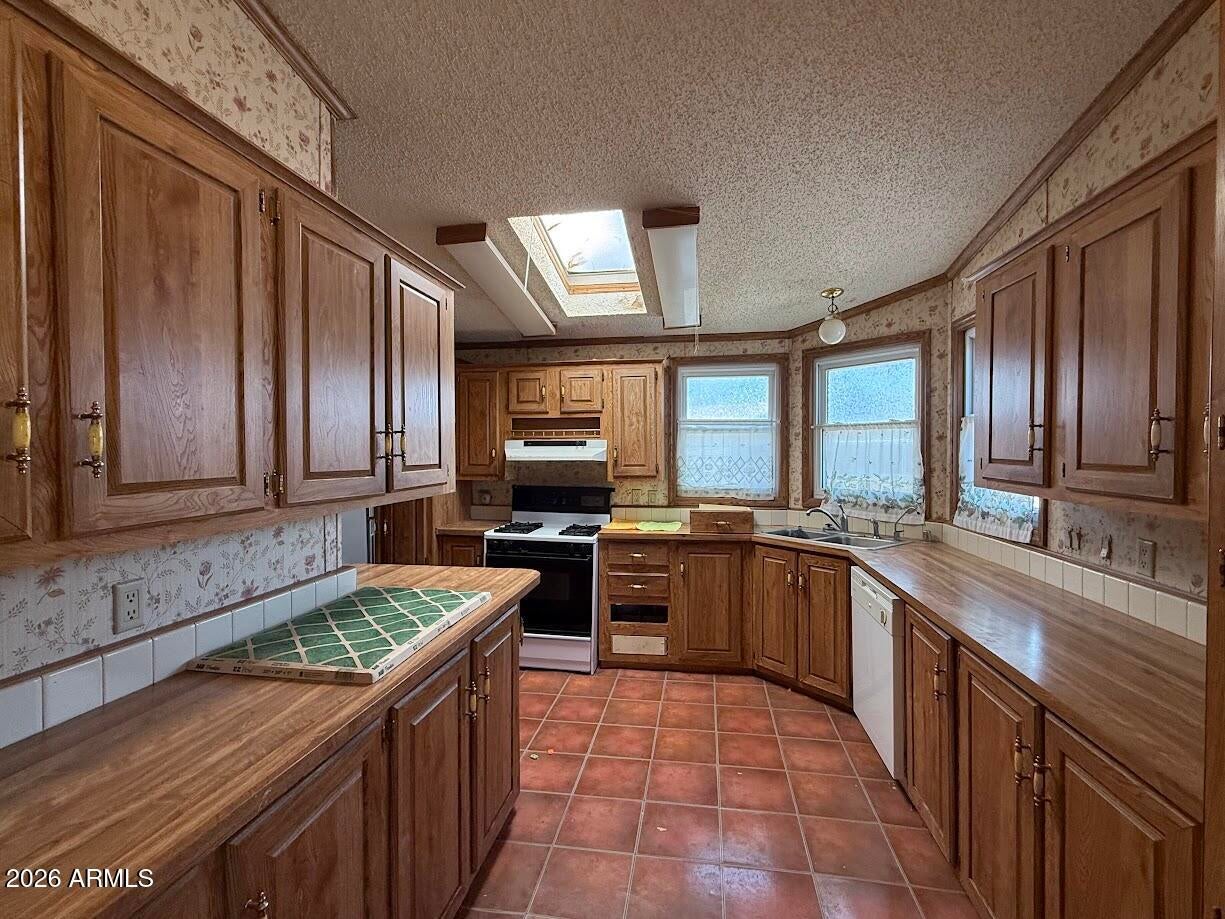 637 S ARNOLD Way