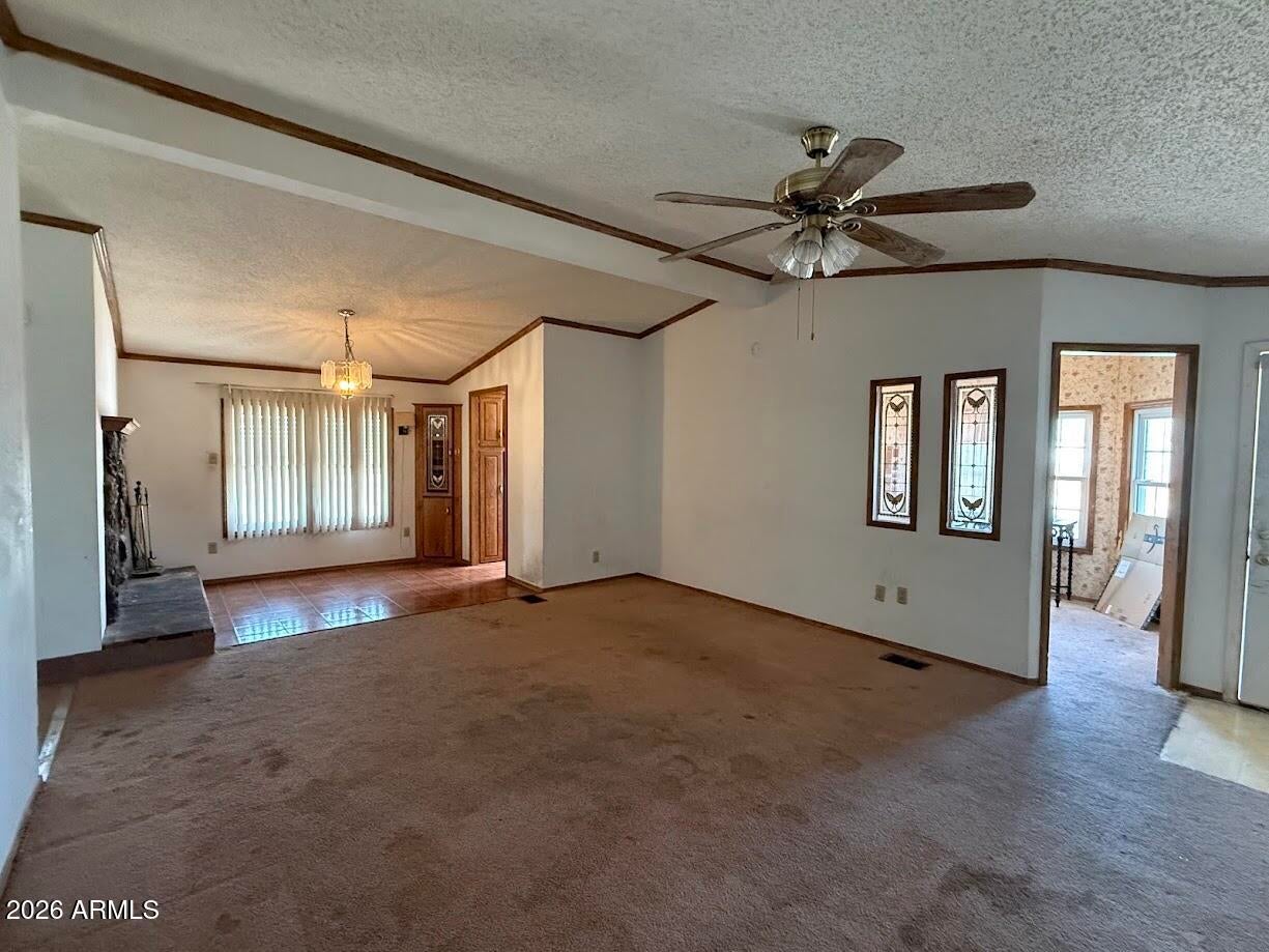 637 S ARNOLD Way