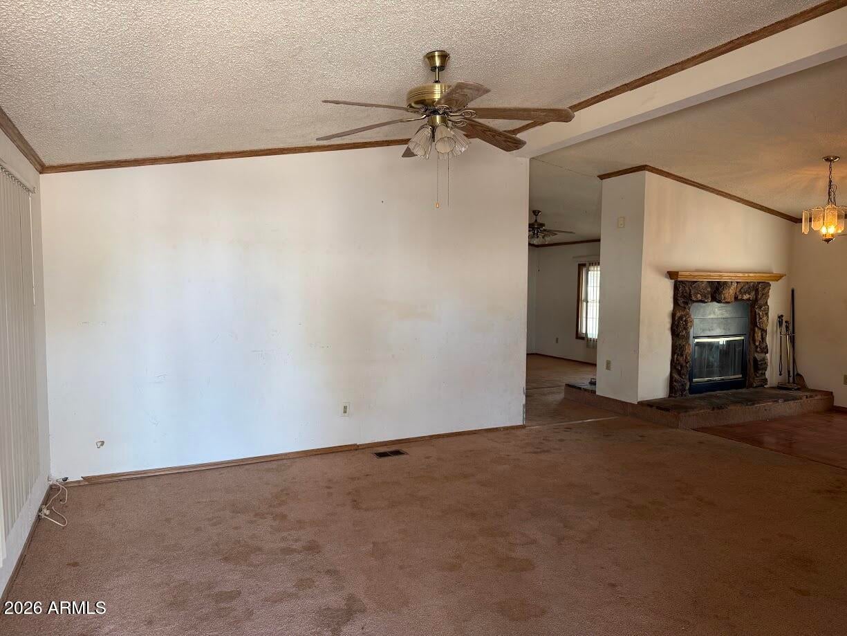 637 S ARNOLD Way