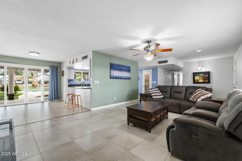 Photo of 9430 W Mariposa Grande Lane, Peoria, AZ 85383 (MLS # 6916731)