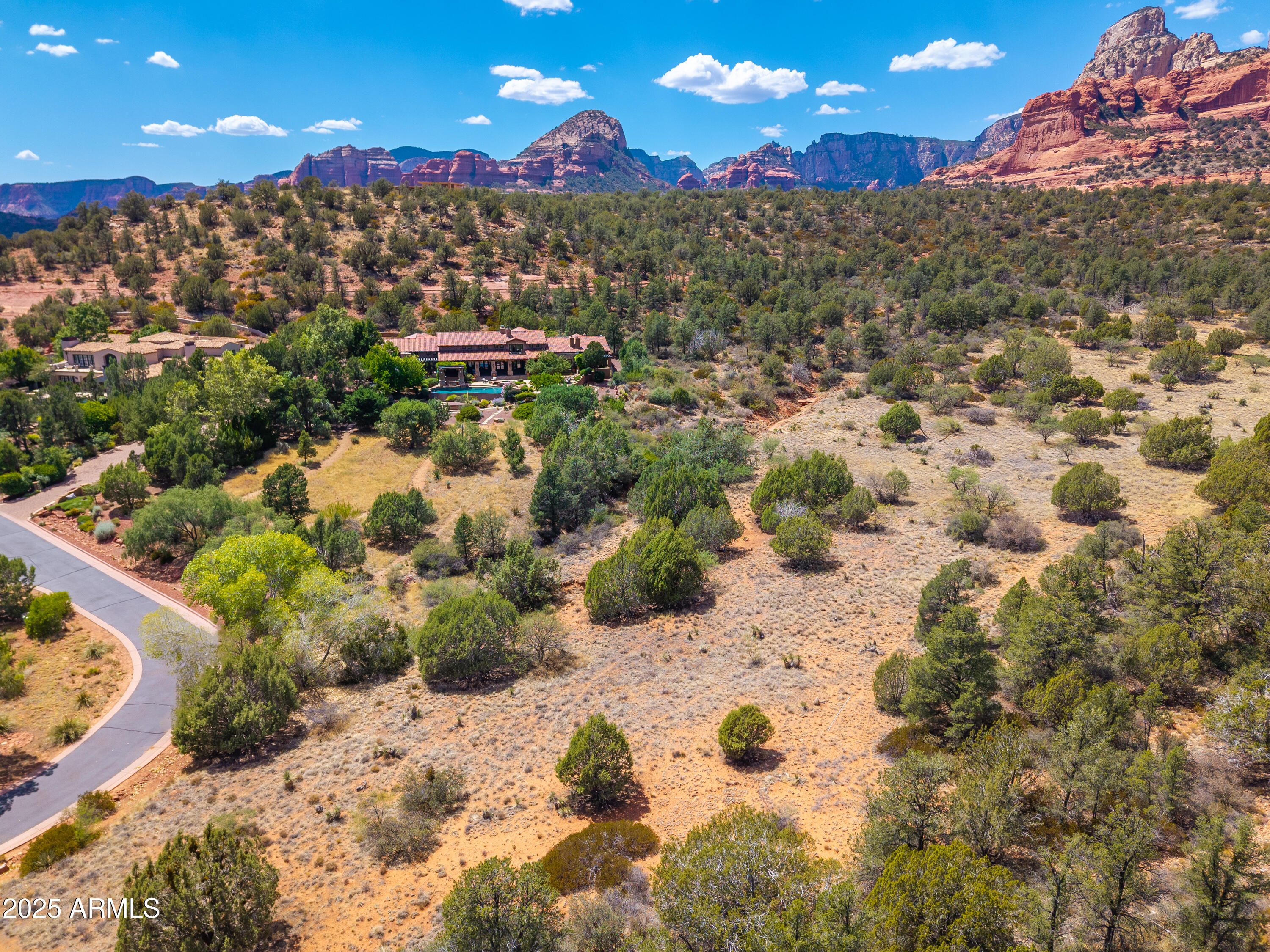 160 HIDDEN MEADOW Drive 6