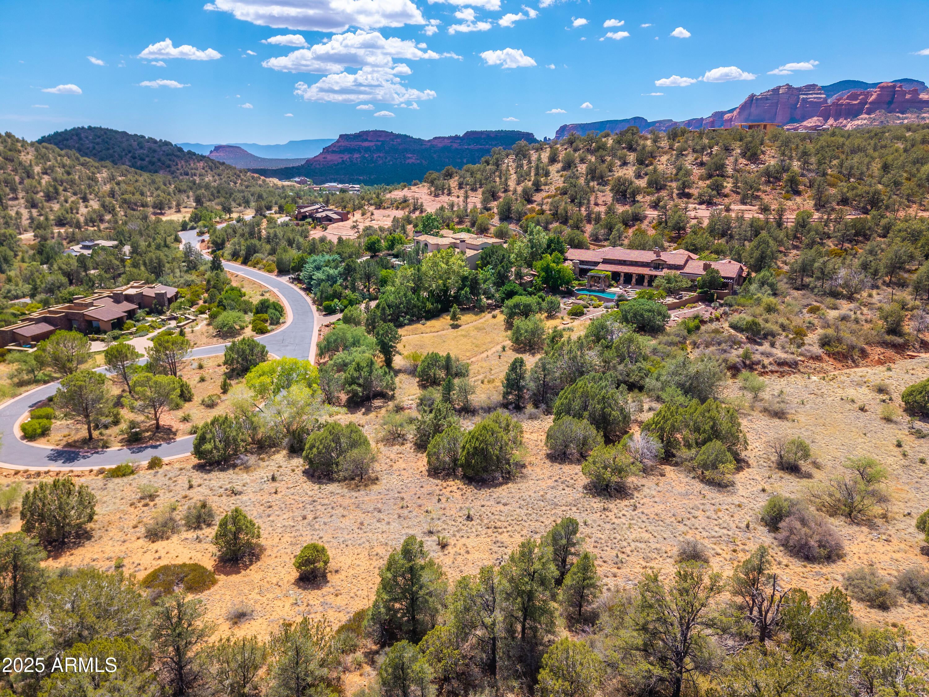 160 HIDDEN MEADOW Drive 6