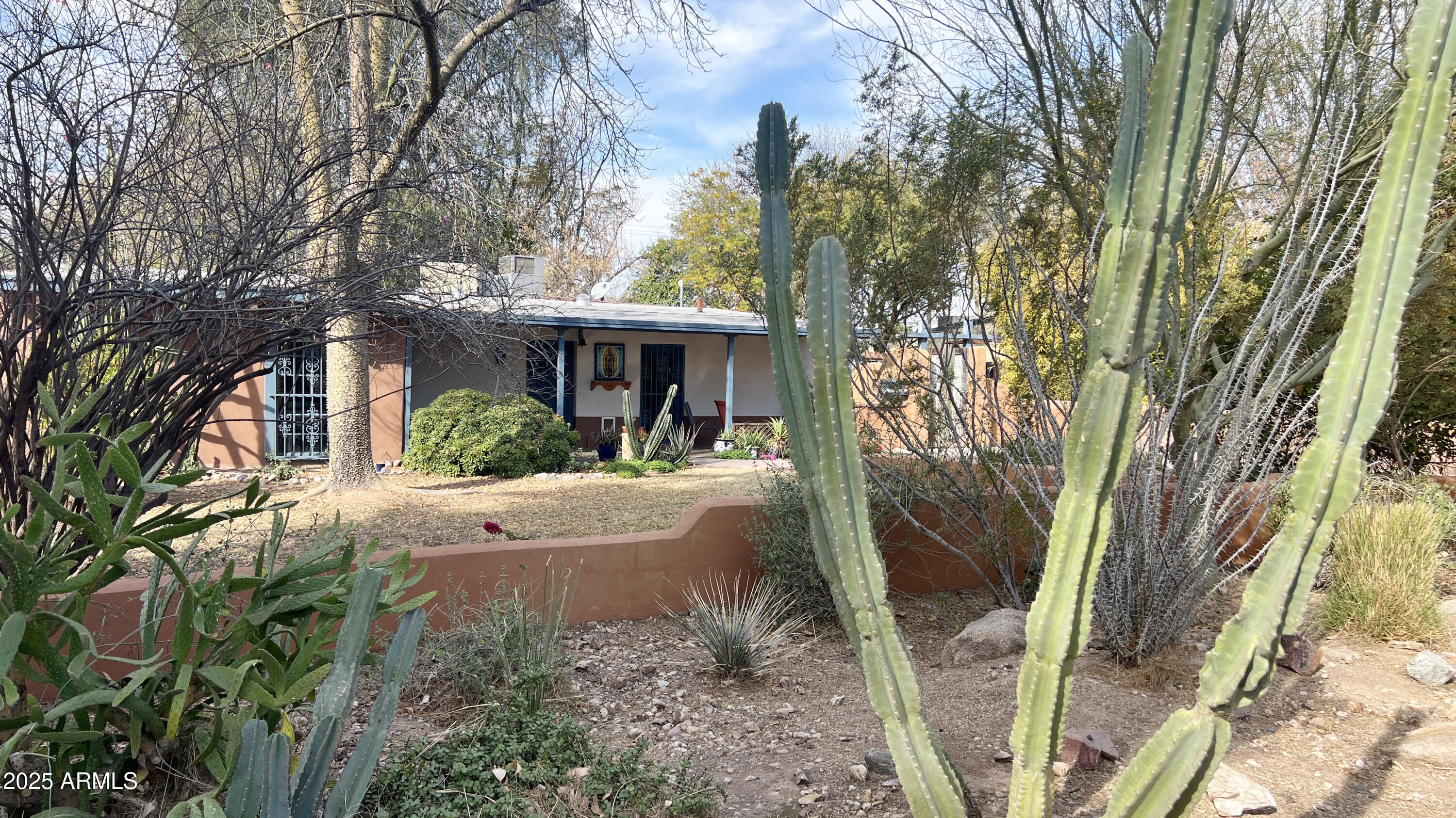 Phoenix, Arizona 85016, United States, 2 Bedrooms Bedrooms, ,1 BathroomBathrooms,Residential,Pending,4604