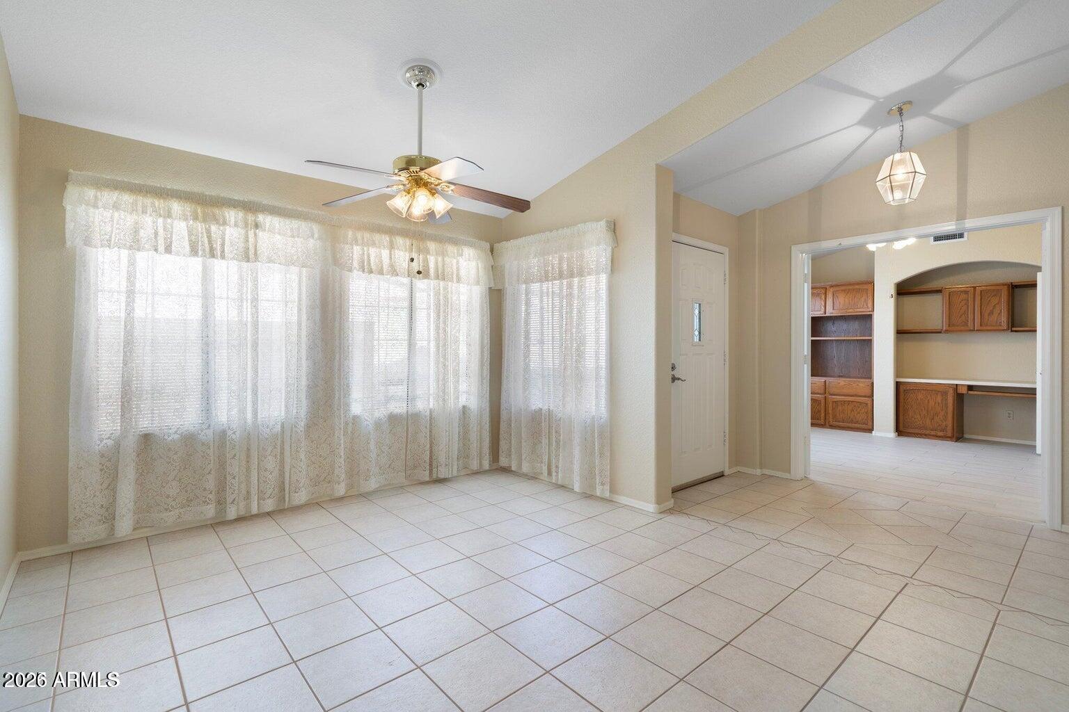 10622 W MOHAWK Lane