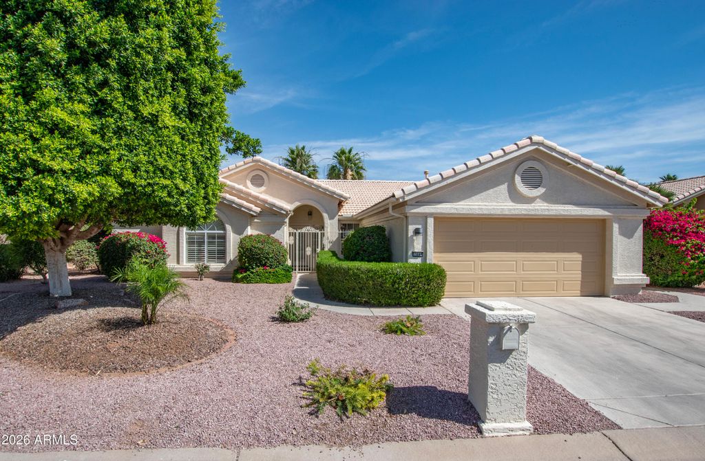 Photo of 15644 W Piccadilly Road, Goodyear, AZ 85395 (MLS # 7031501)