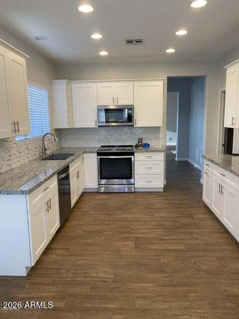 3525 W TWAIN Drive