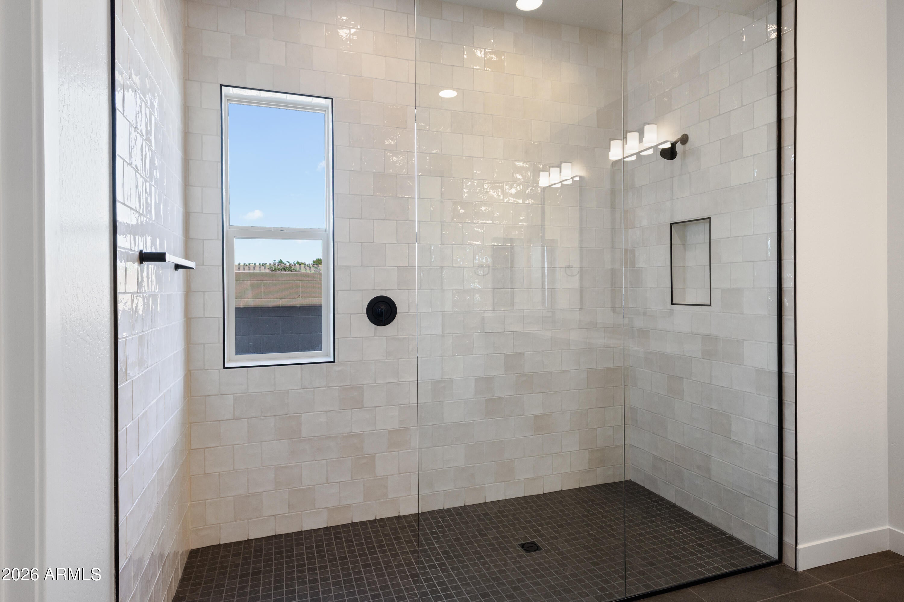 Peoria, Arizona, 85381, United States, 3 Bedrooms Bedrooms, ,3 BathroomsBathrooms,Residential,Active,2051976