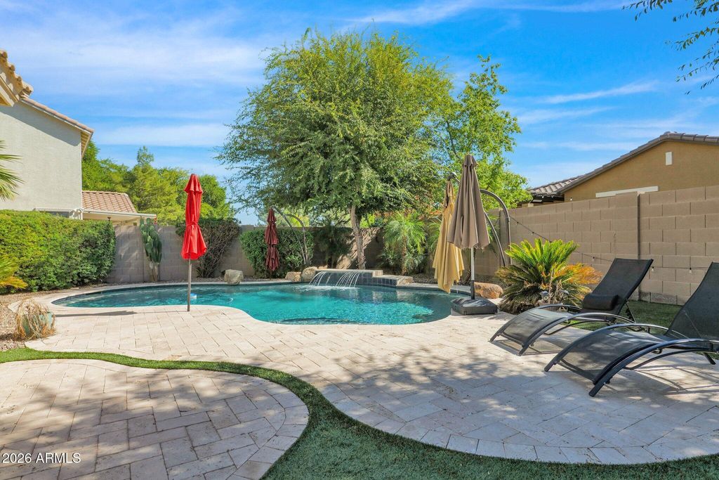 Photo of 917 E Furness Drive, Gilbert, AZ 85297 (MLS # 6995221)