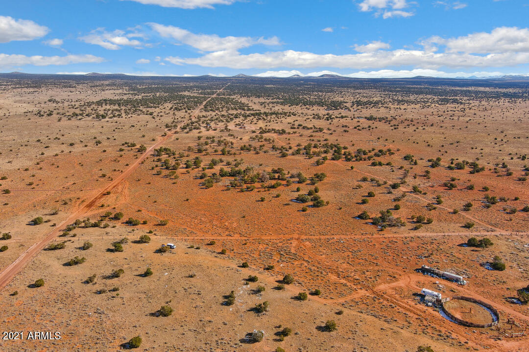 749 N NORTHLAND Road 12