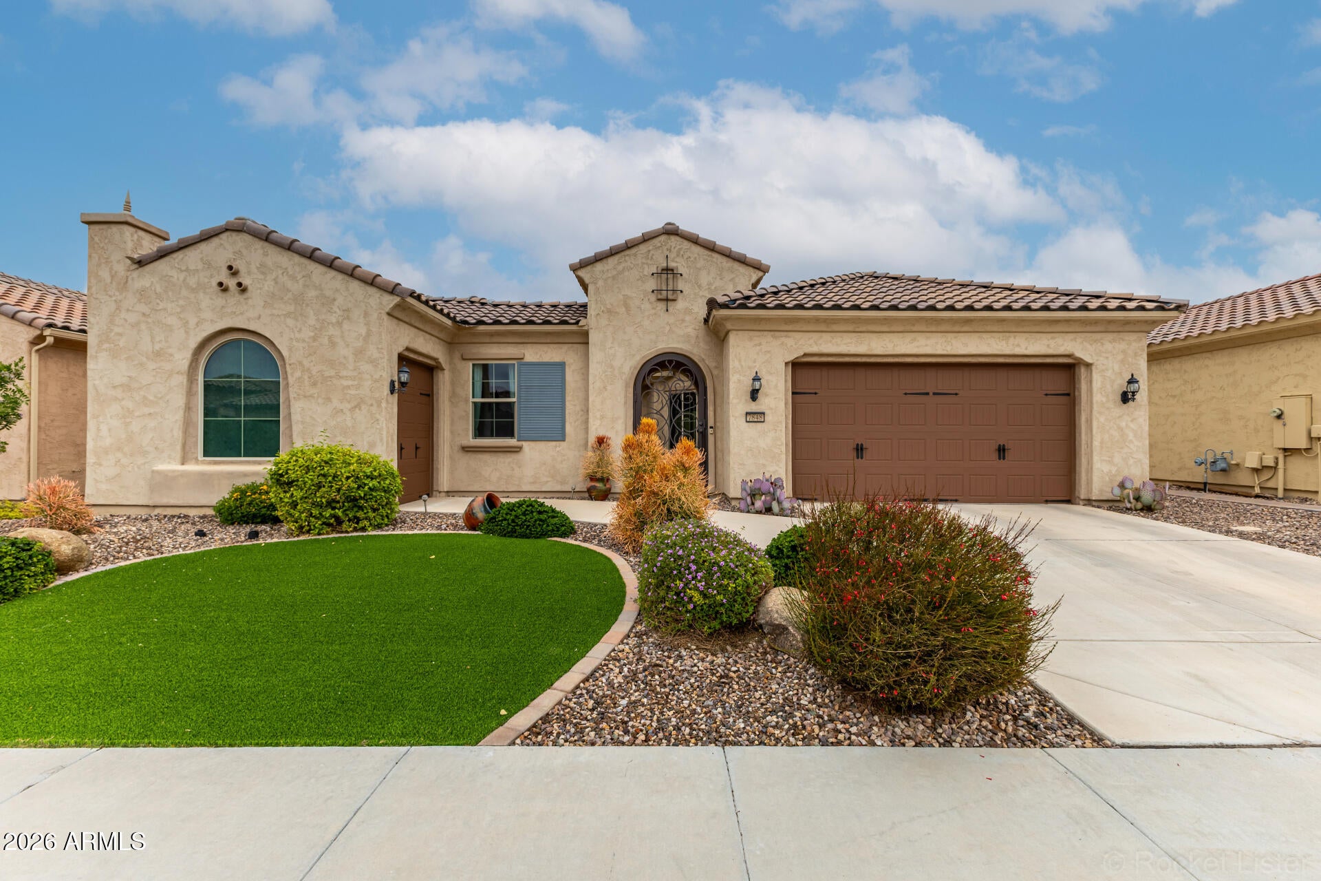 7848 W WILLOW Way