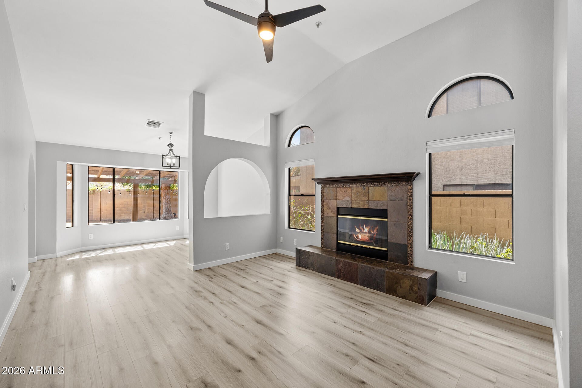 10359 E DAVENPORT Drive