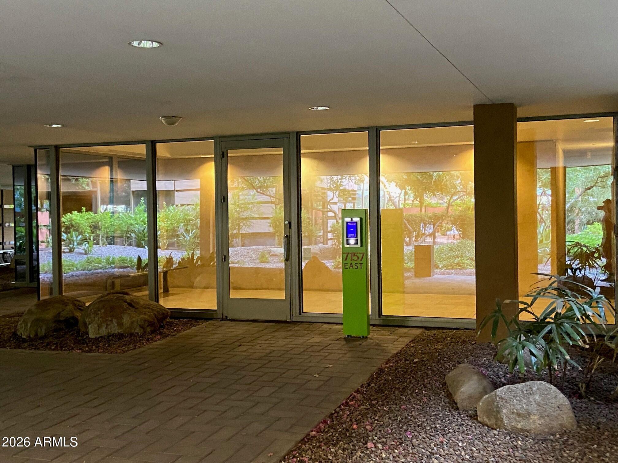 7157 E RANCHO VISTA Drive 1004