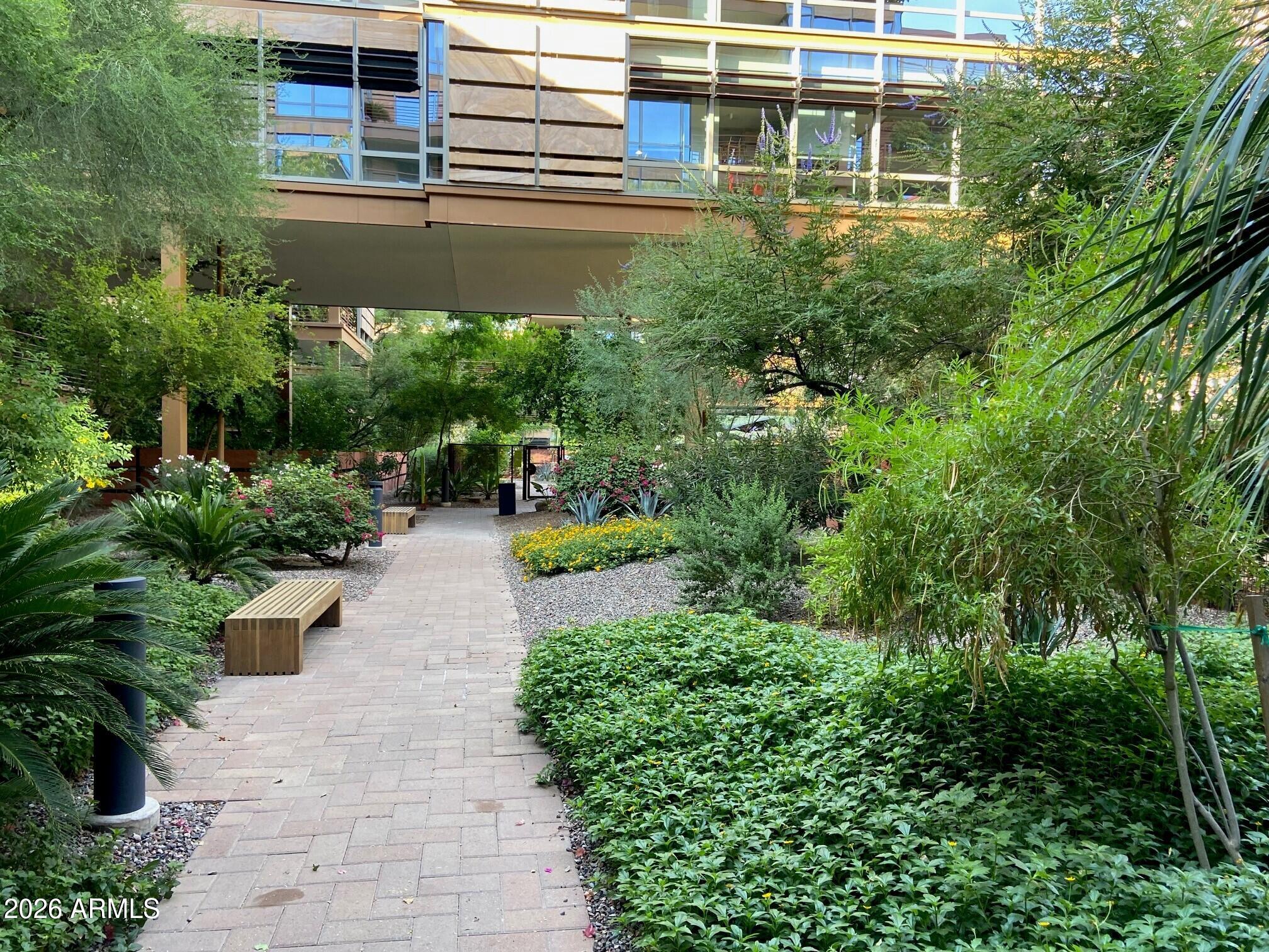 7157 E RANCHO VISTA Drive 1004