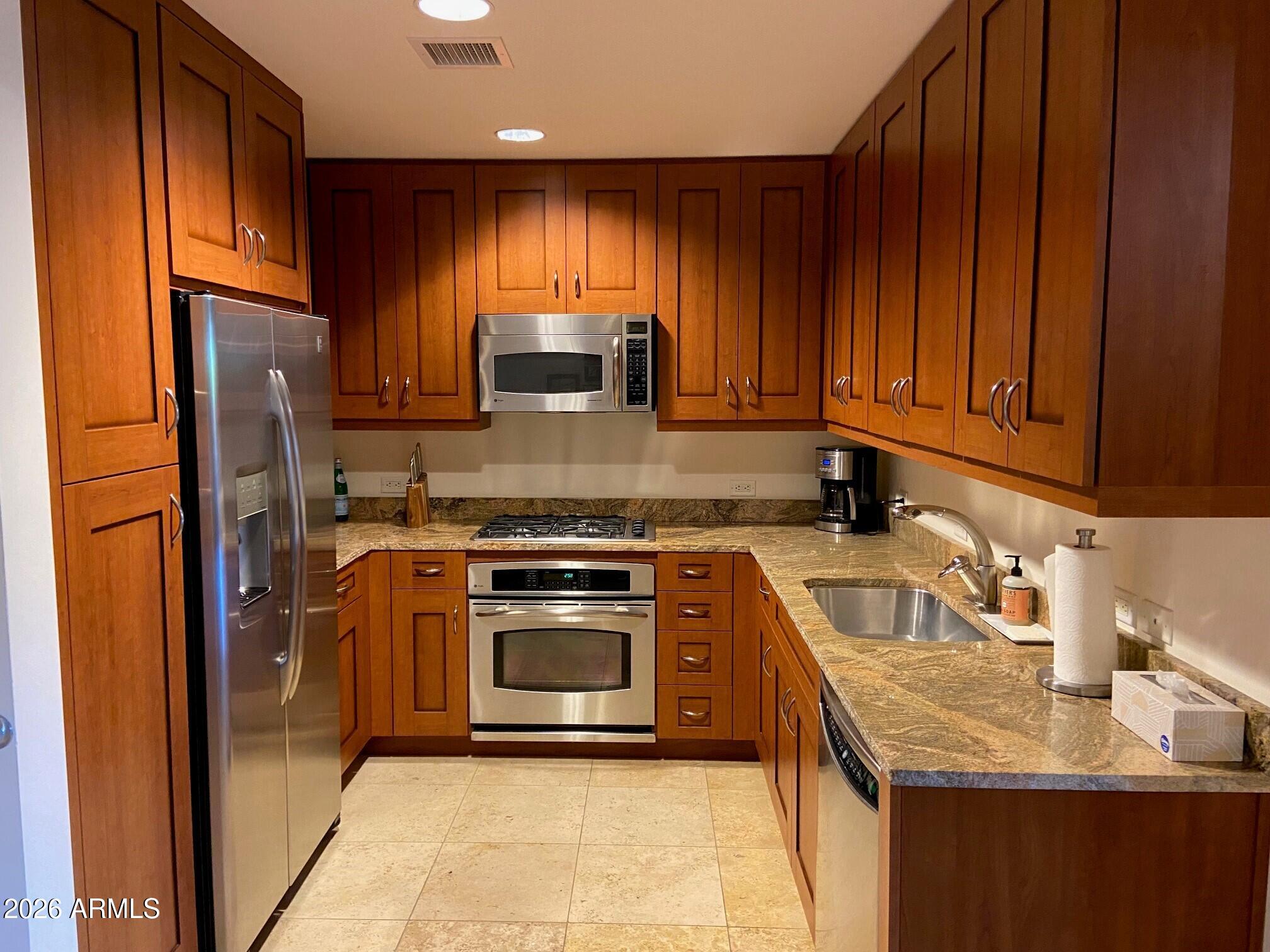 7157 E RANCHO VISTA Drive 1004