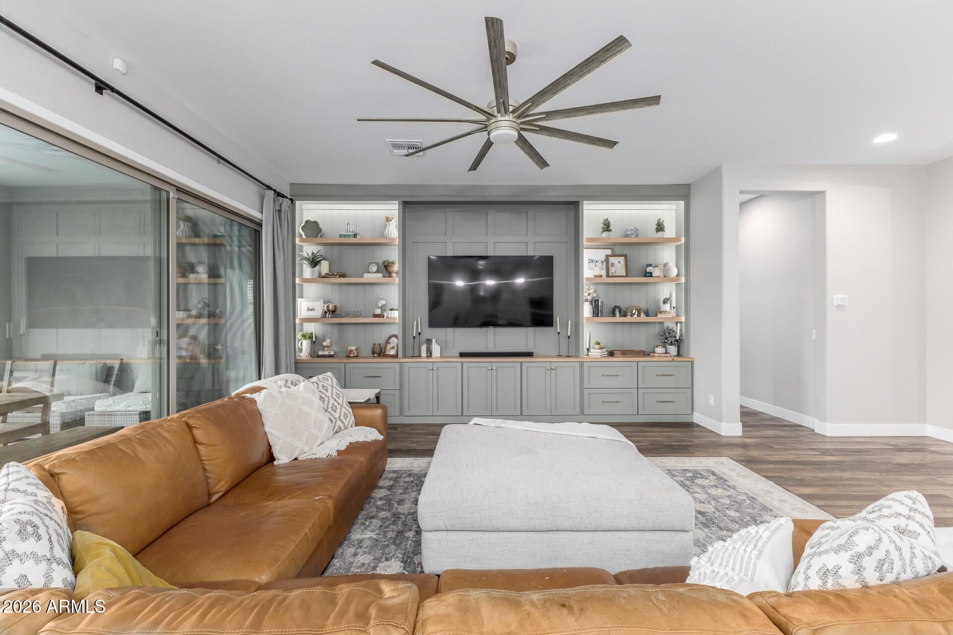 9749 E RIPPLE Drive