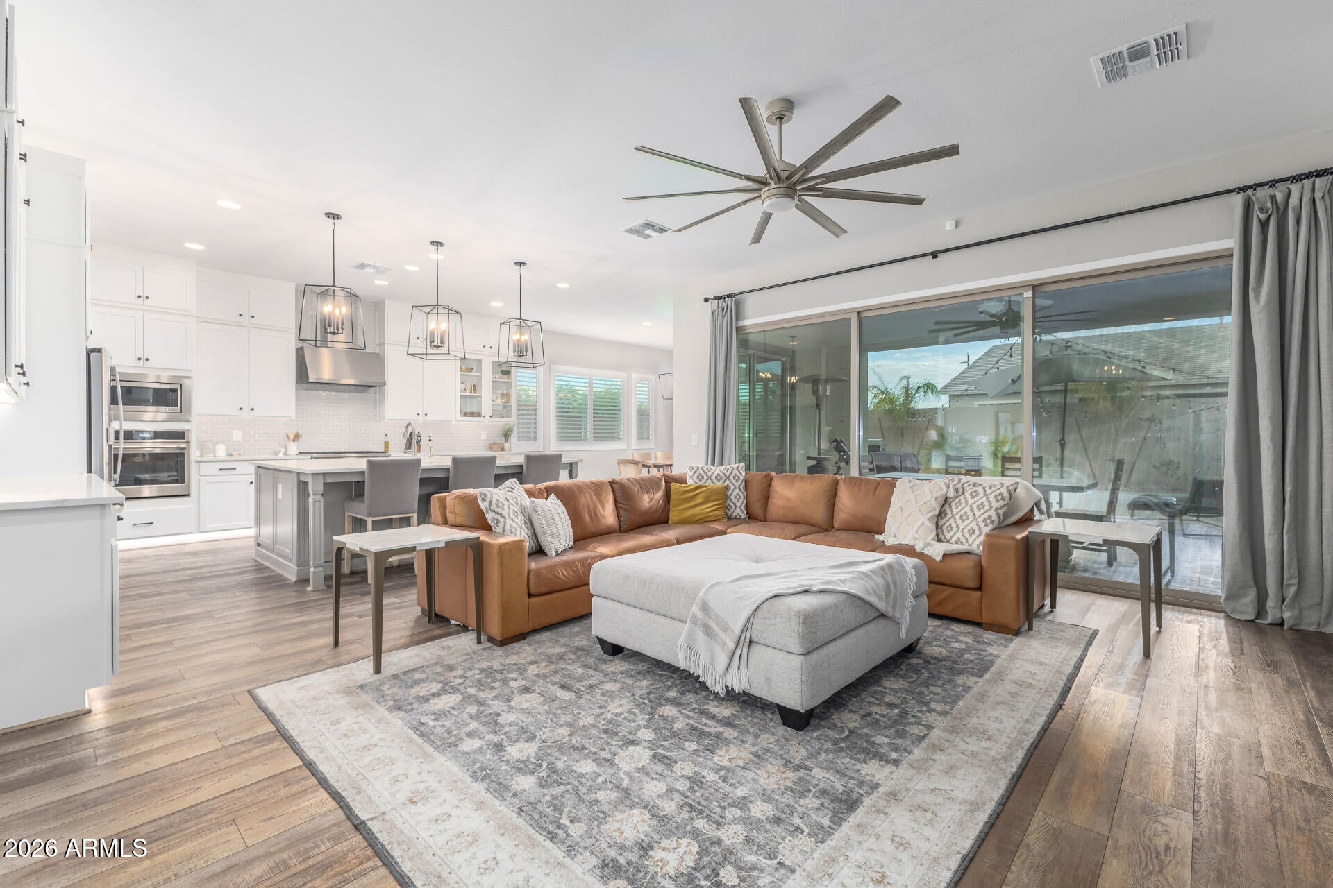 9749 E RIPPLE Drive