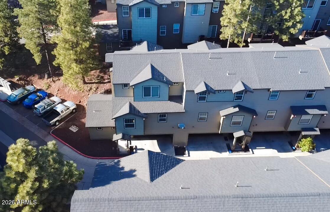 2562 W Cripple Creek Drive