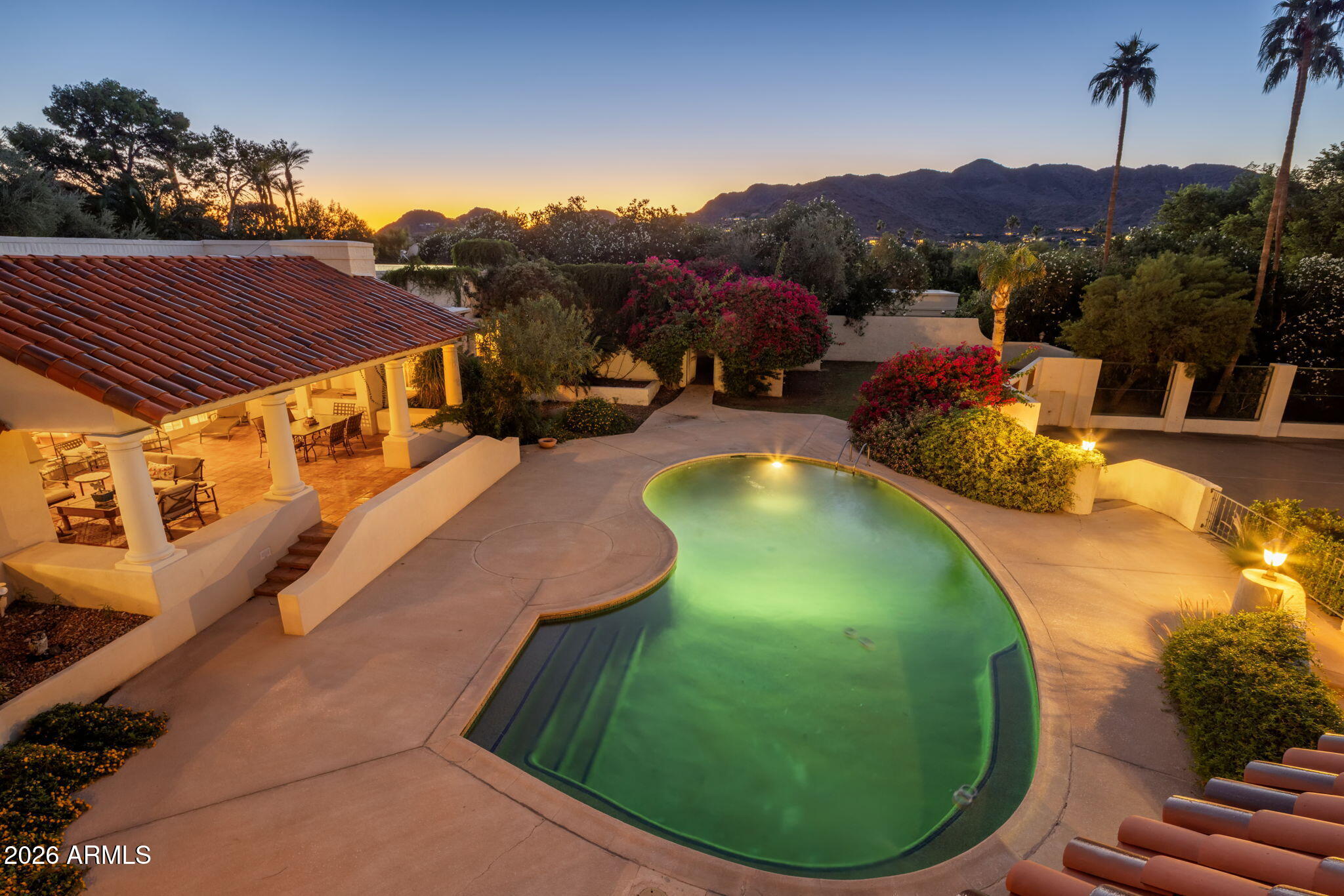 5240 E DESERT VISTA Road