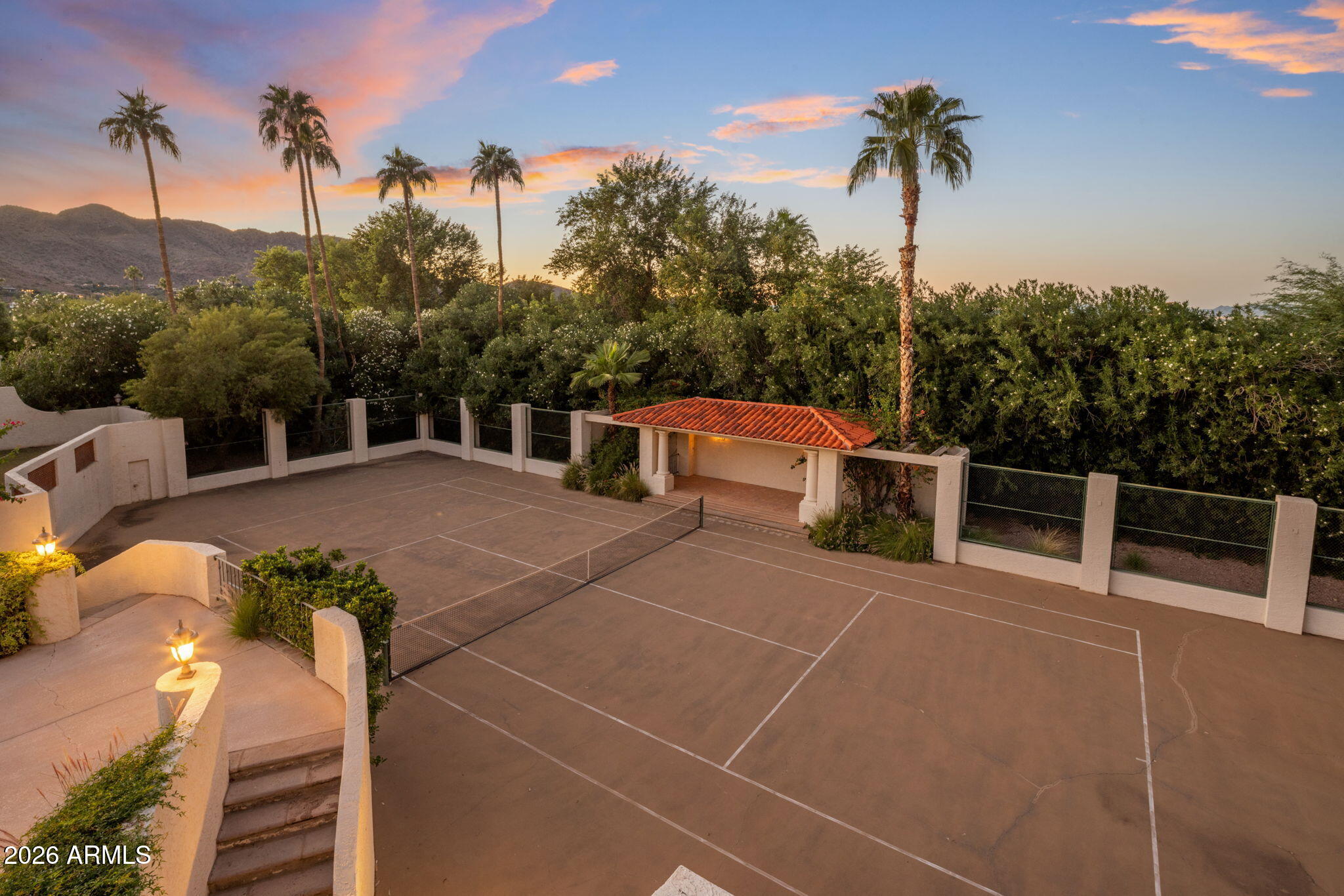 5240 E DESERT VISTA Road