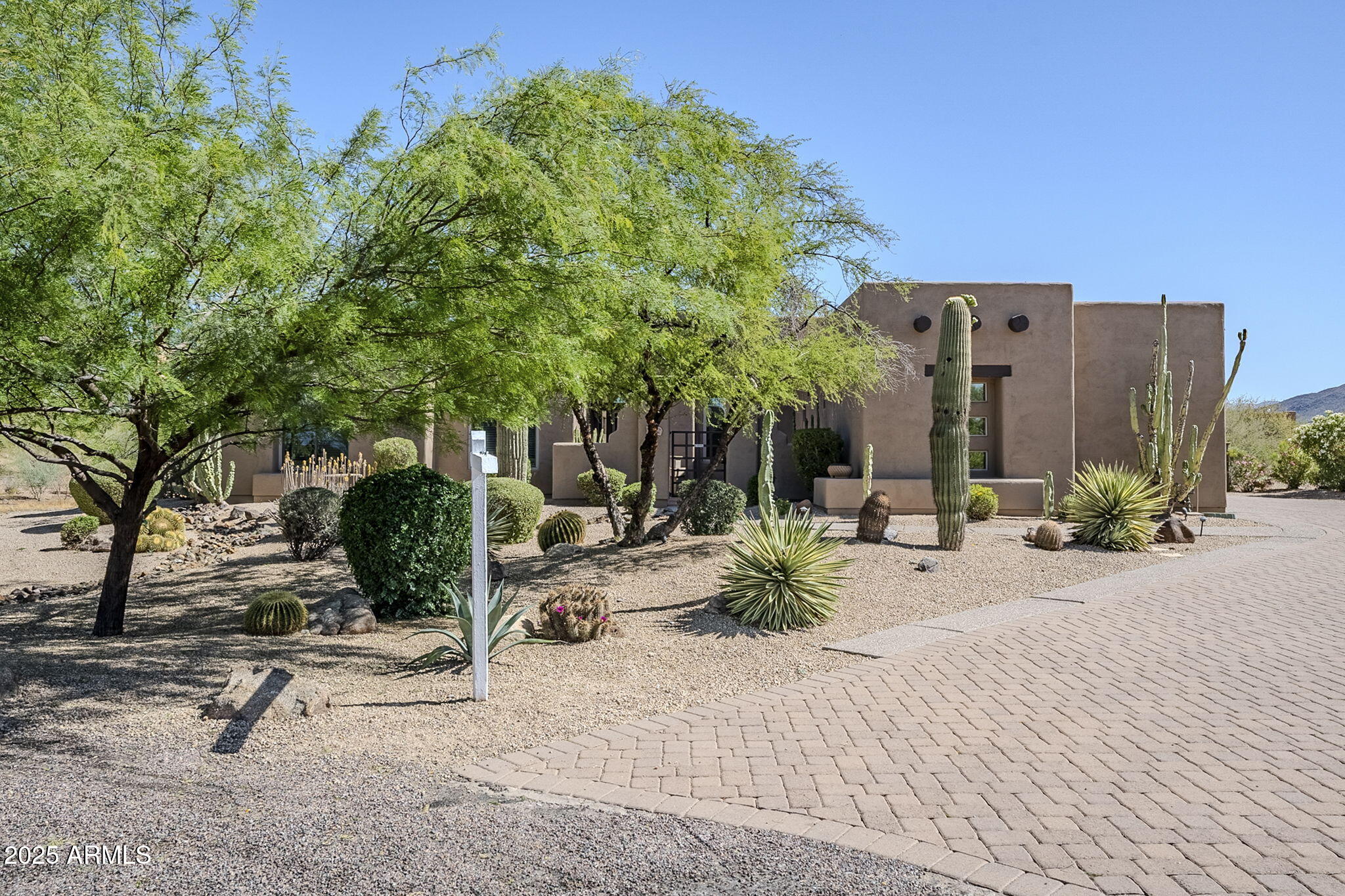 4772 E AGAVE Lane
