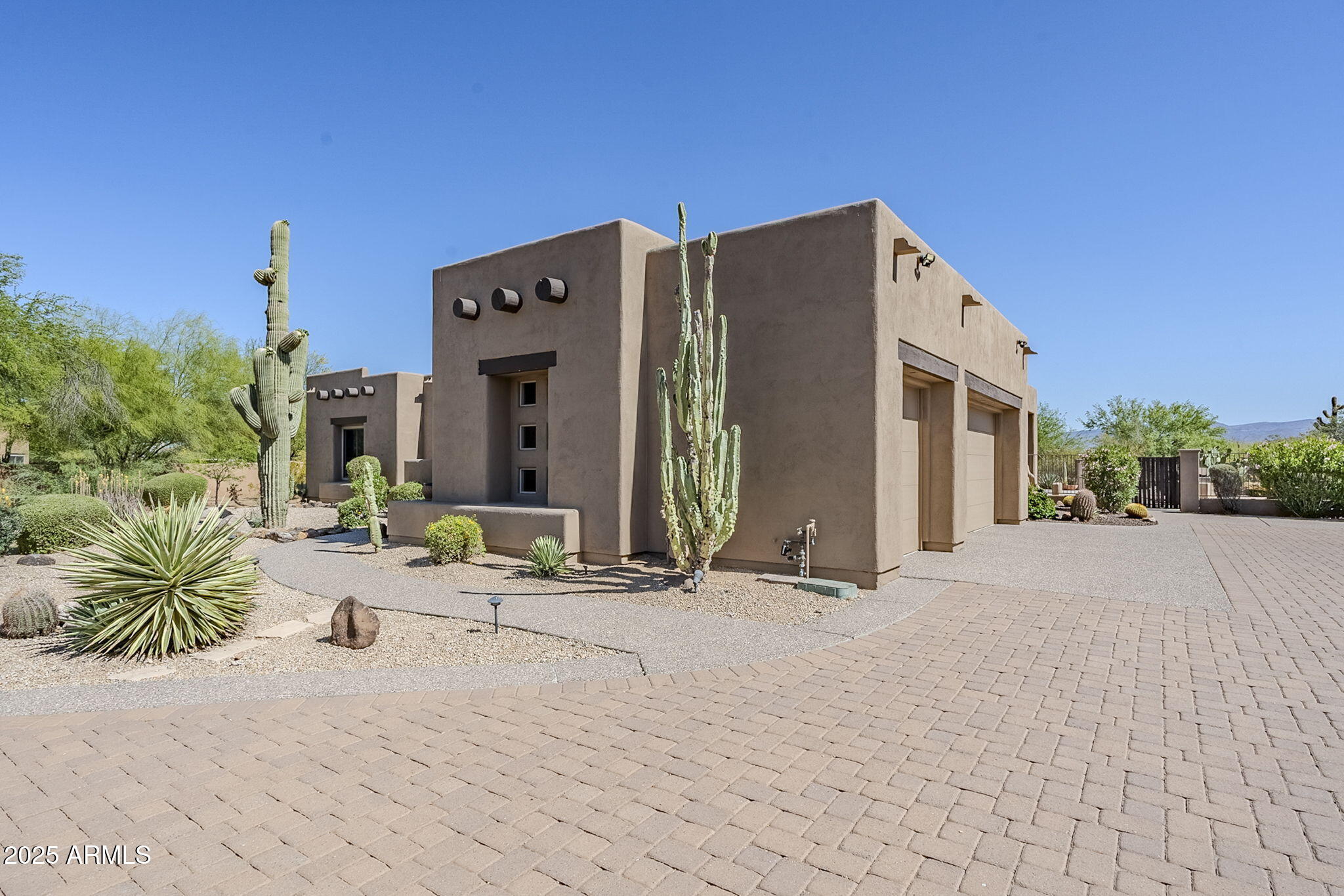 4772 E AGAVE Lane