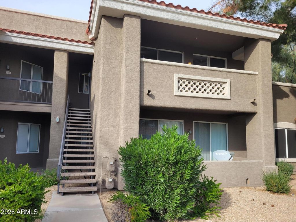 Photo of 2929 W Yorkshire Drive #2101, Phoenix, AZ 85027 (MLS # 6977939)