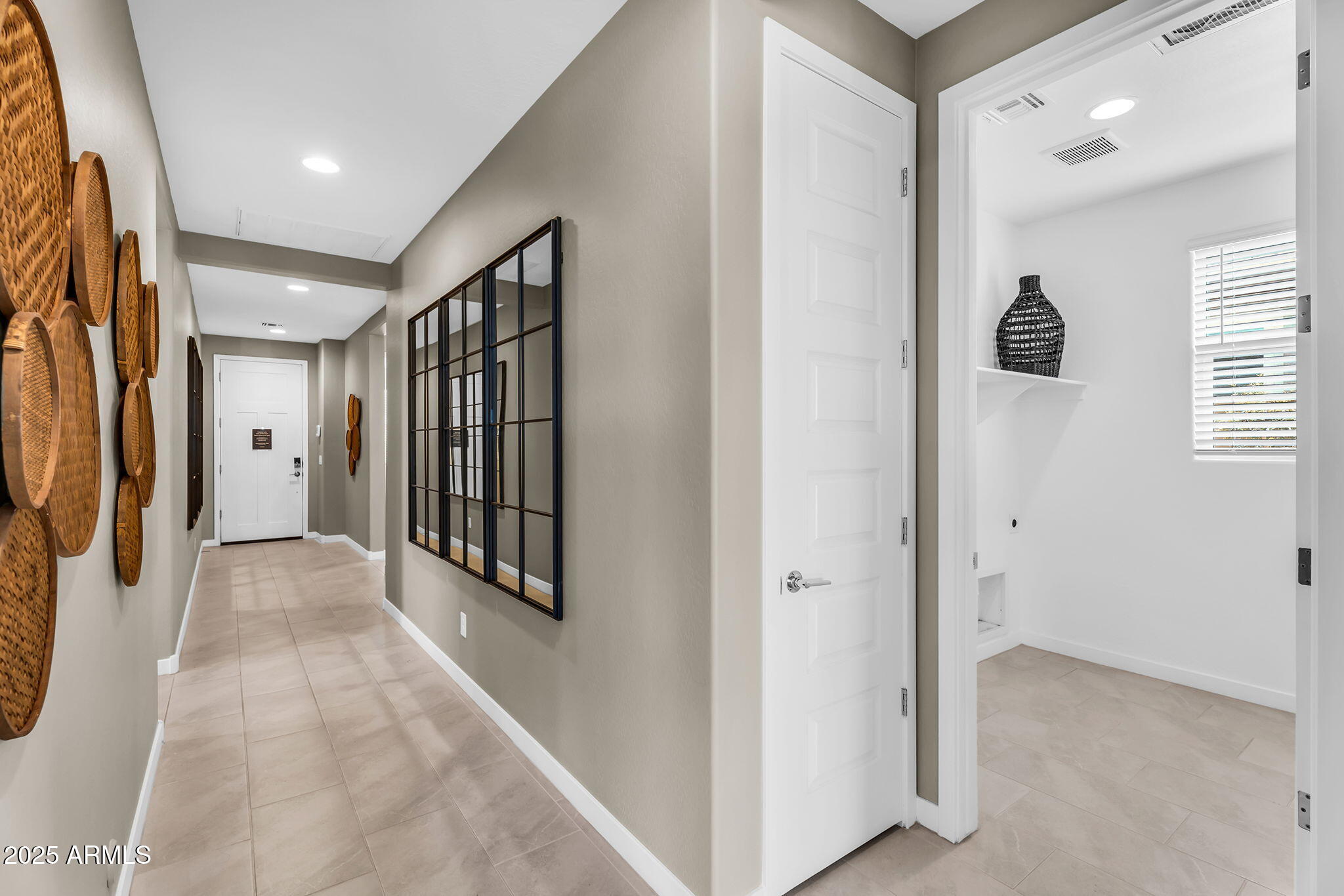 3067 E BARREL RACE Road