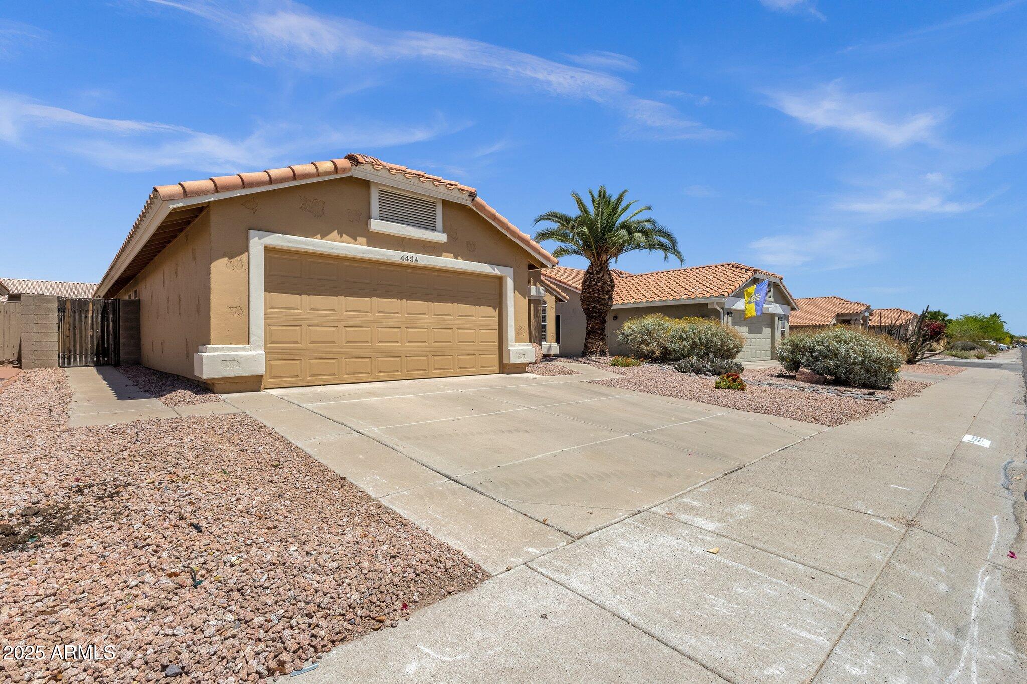 4434 E Thistle Landing Drive
