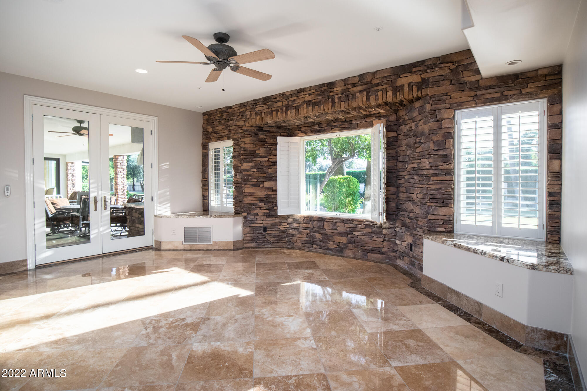 PALO VIENTO 1 - Residential
