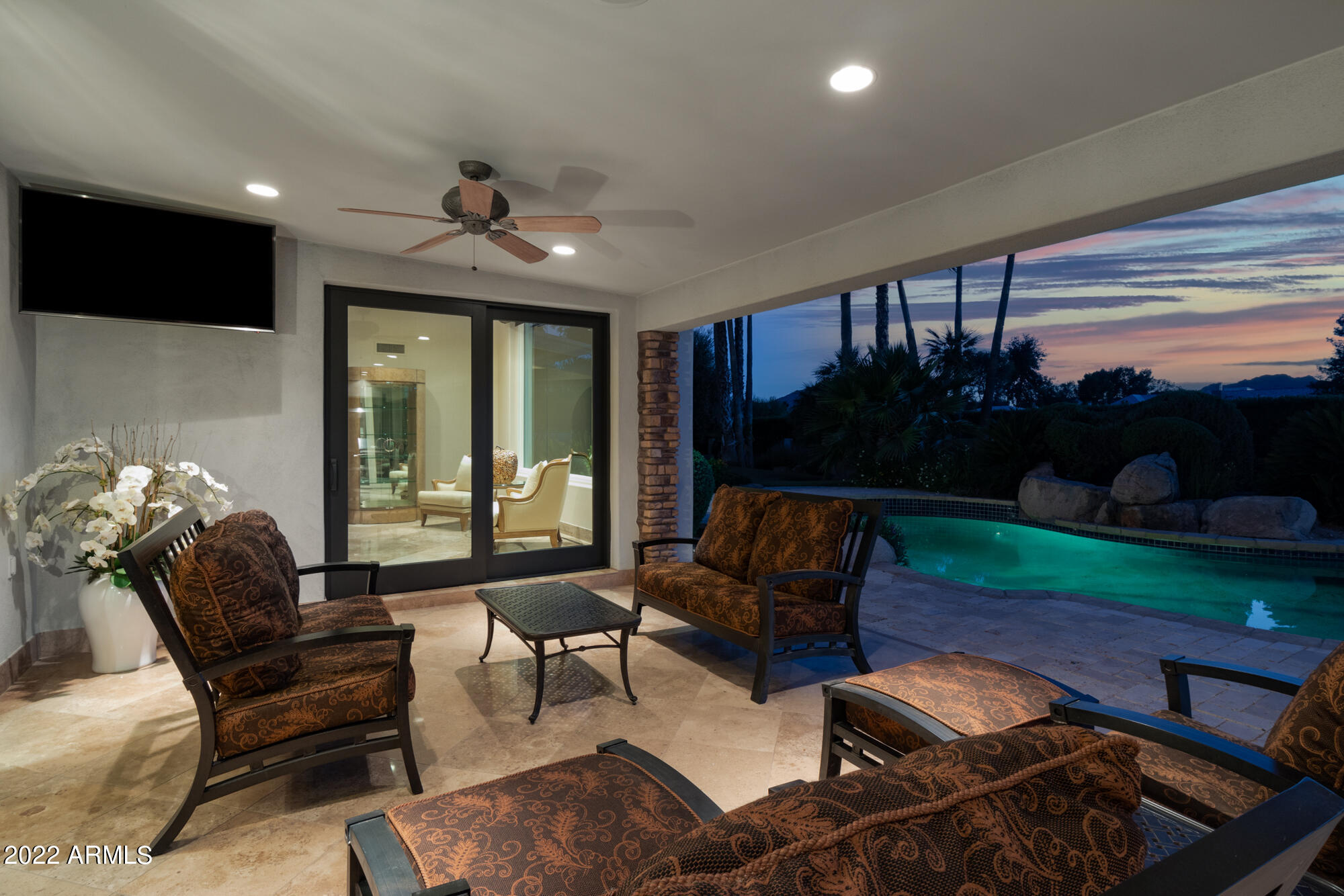 PALO VIENTO 1 - Residential
