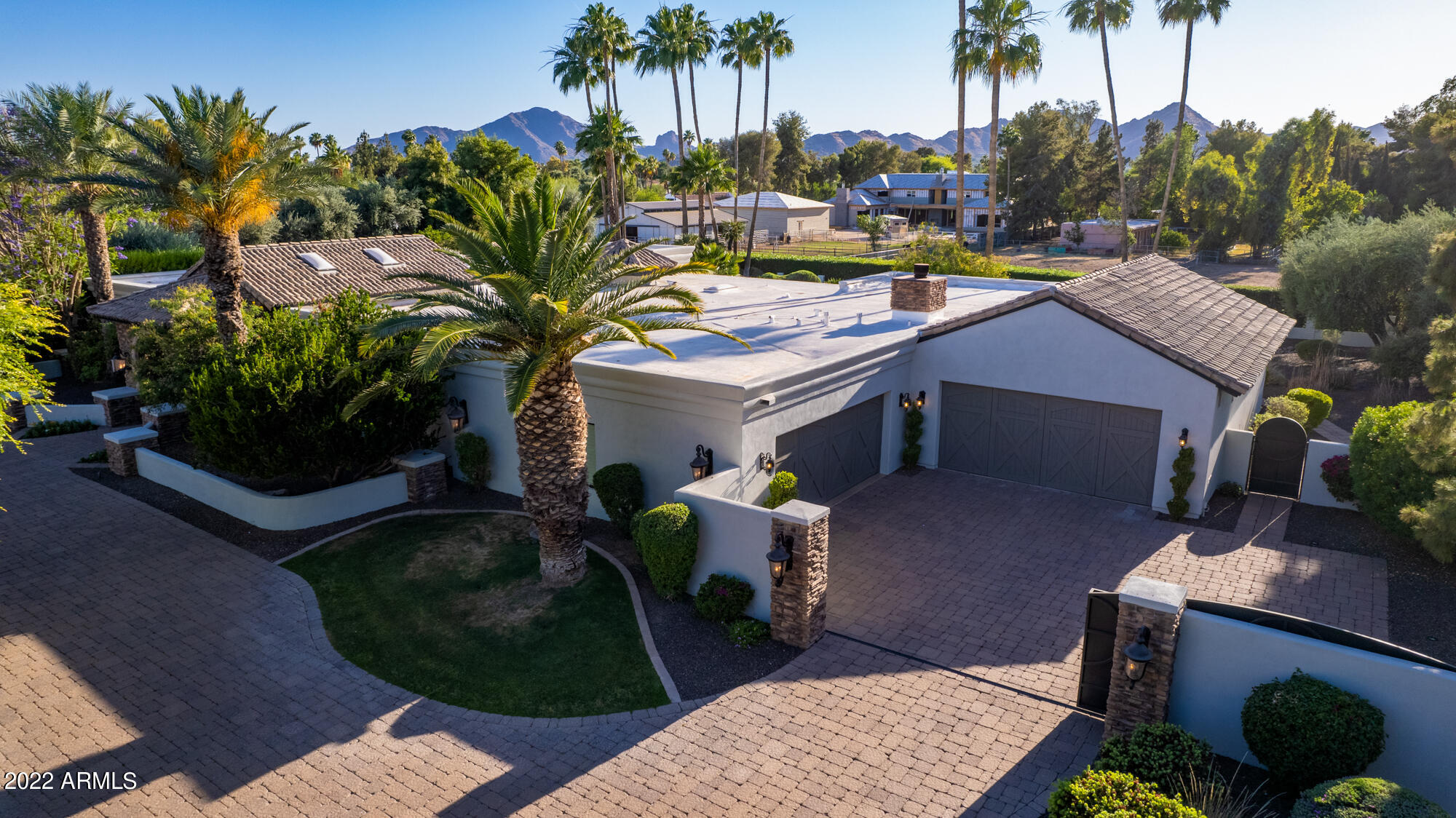 PALO VIENTO 1 - Residential